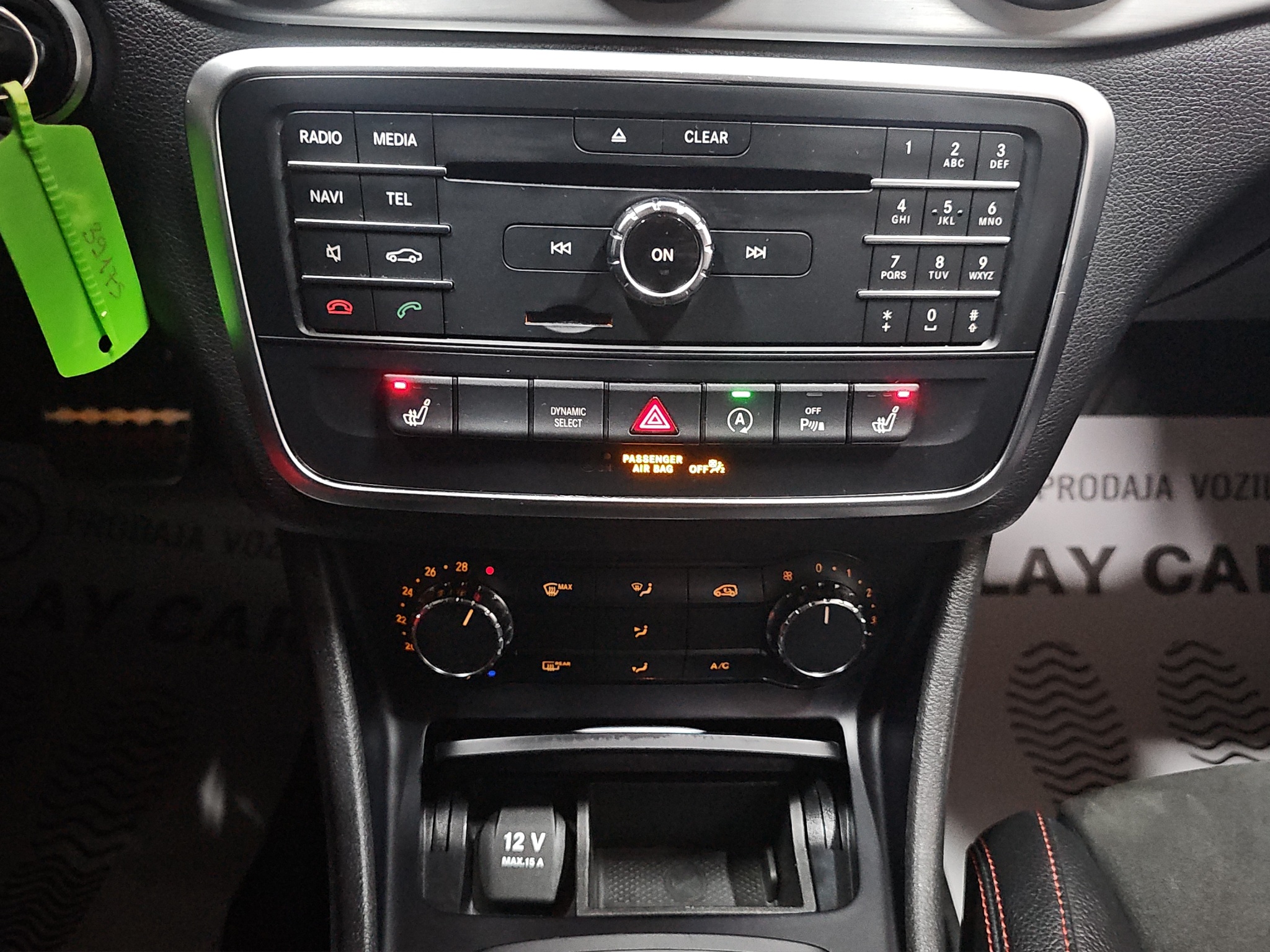 
								Mercedes Benz GLA 180 AMG/AUTO/T0P full									