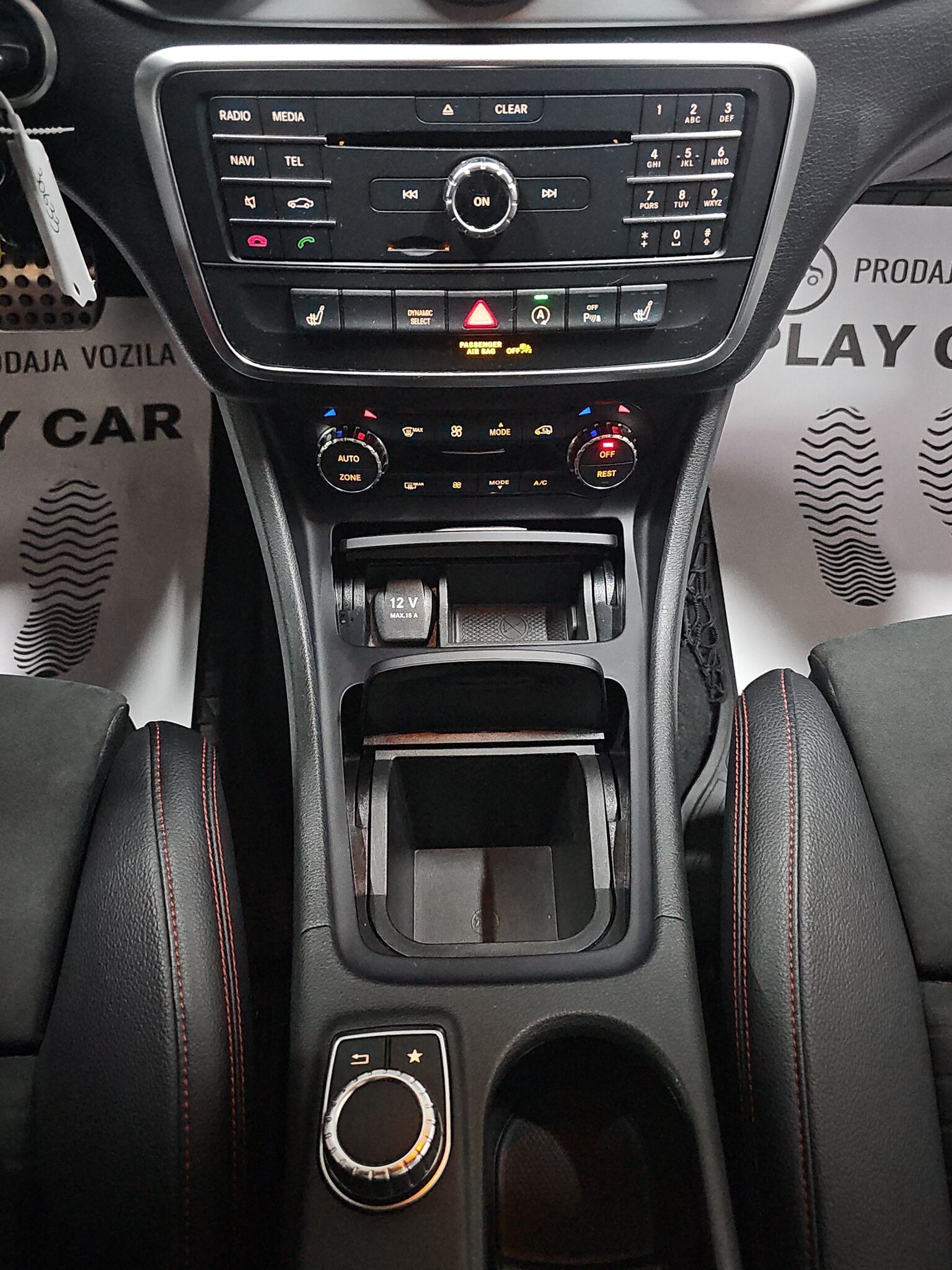 
								Mercedes Benz GLA 180 AMG/AUTO/ŠIBER full									