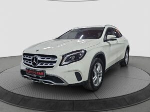 Mercedes Benz GLA 180 AUTO/FU.LL/AMG