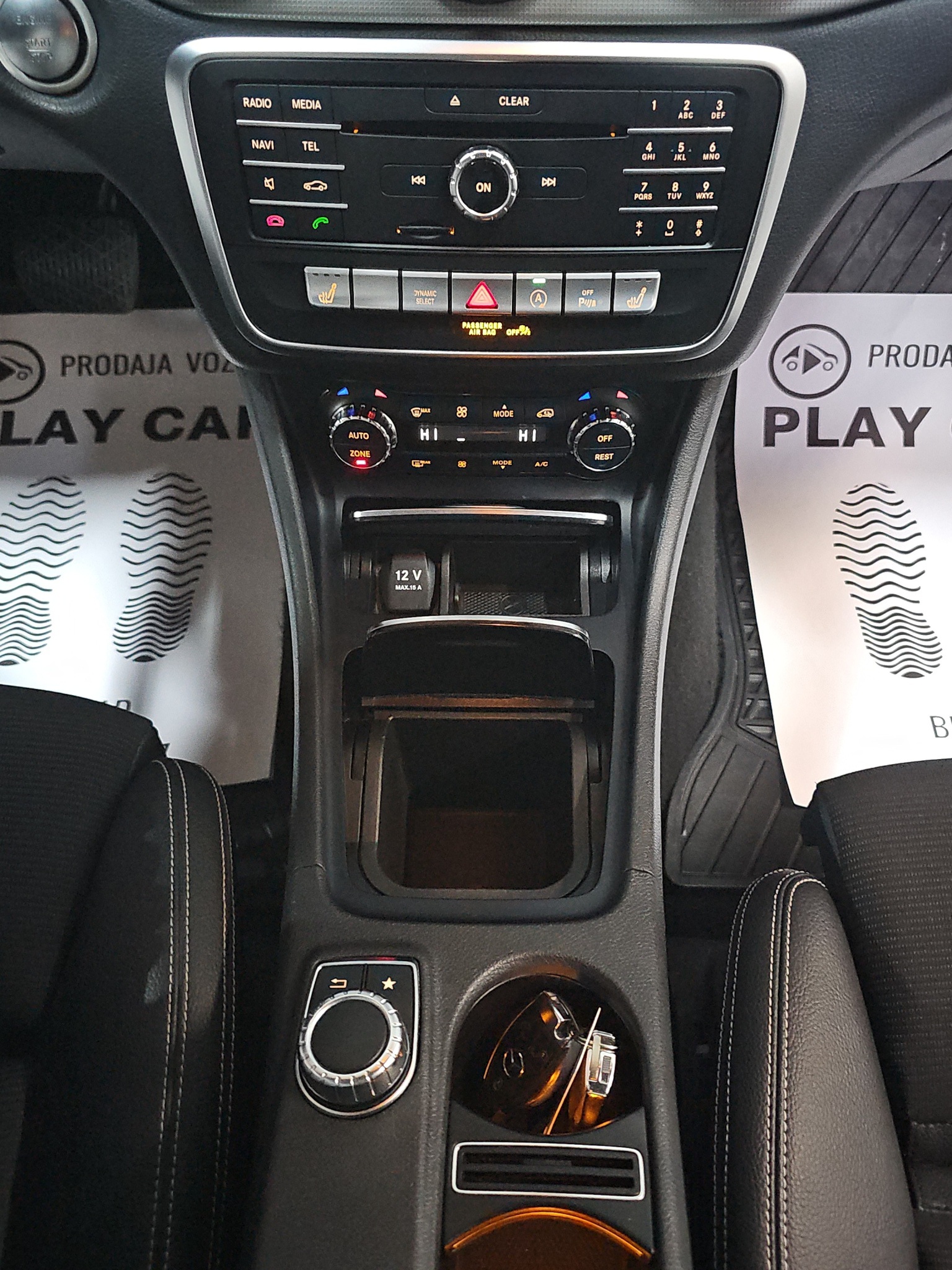 
								Mercedes Benz GLA 180 AUTO/FU.LL/AMG full									