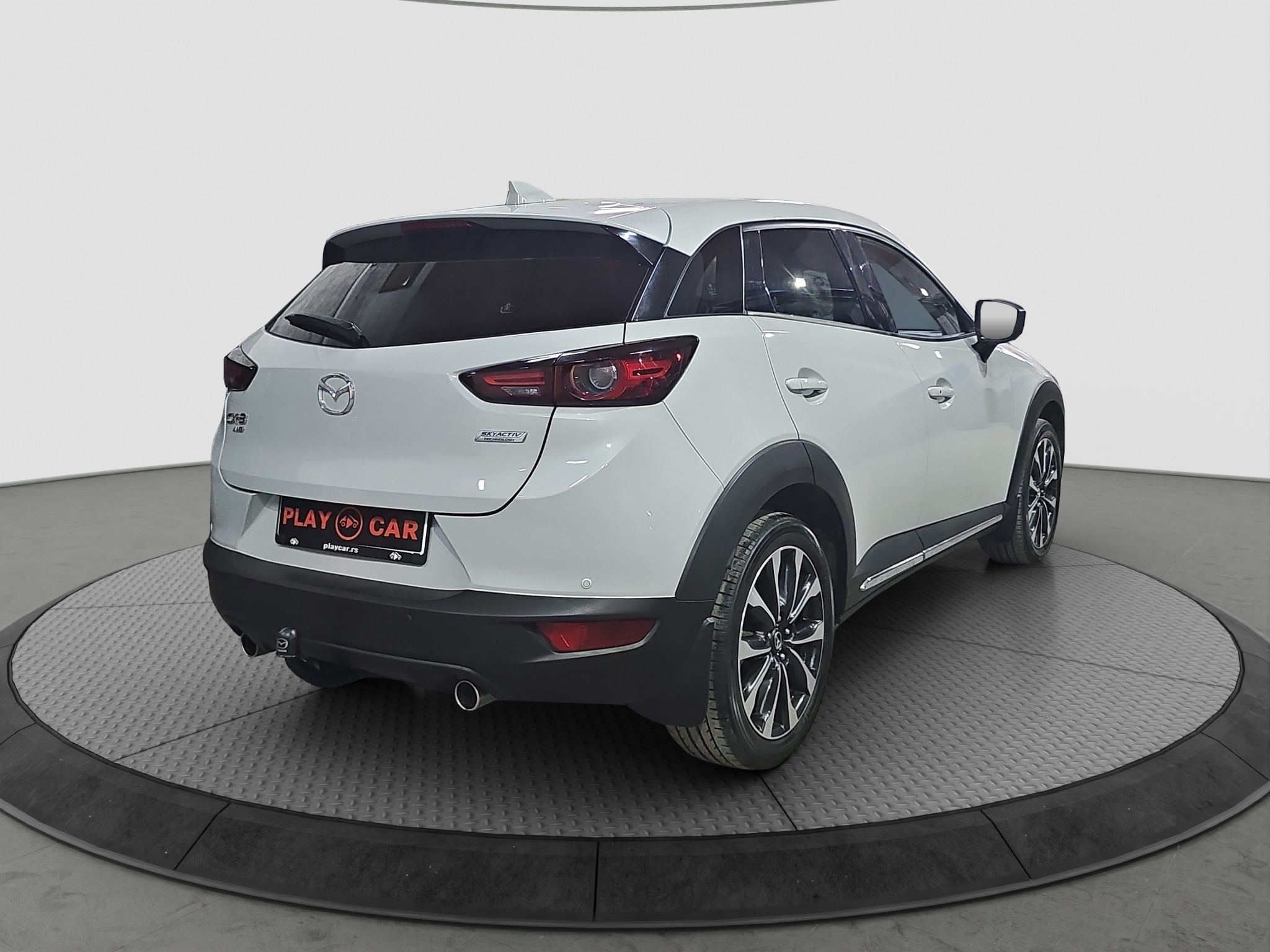 
								Mazda CX-3 4X4/ODLIČAN/AUTO full									