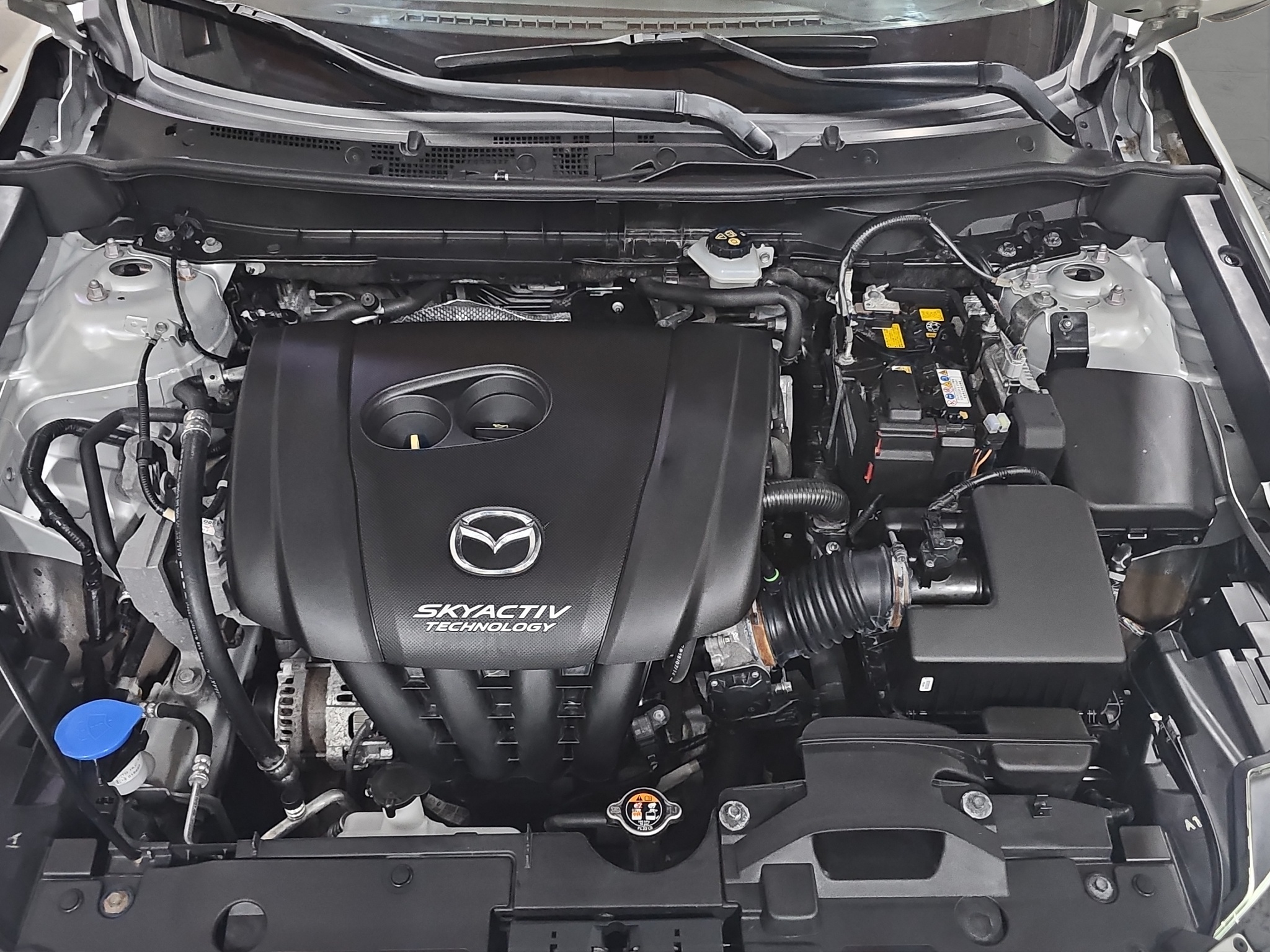 
								Mazda CX-3 4X4/ODLIČAN/AUTO full									