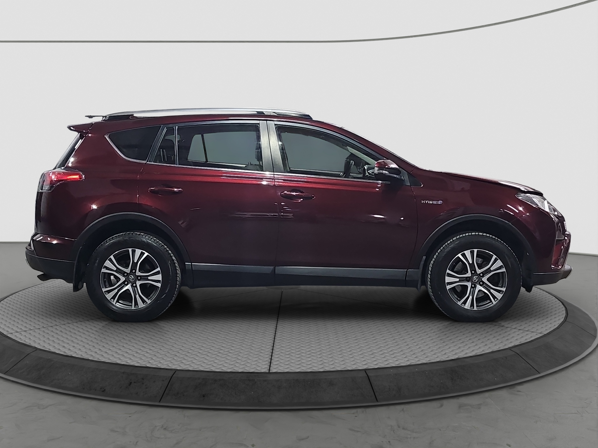 
								Toyota RAV 4 HYBRID/4X4 full									
