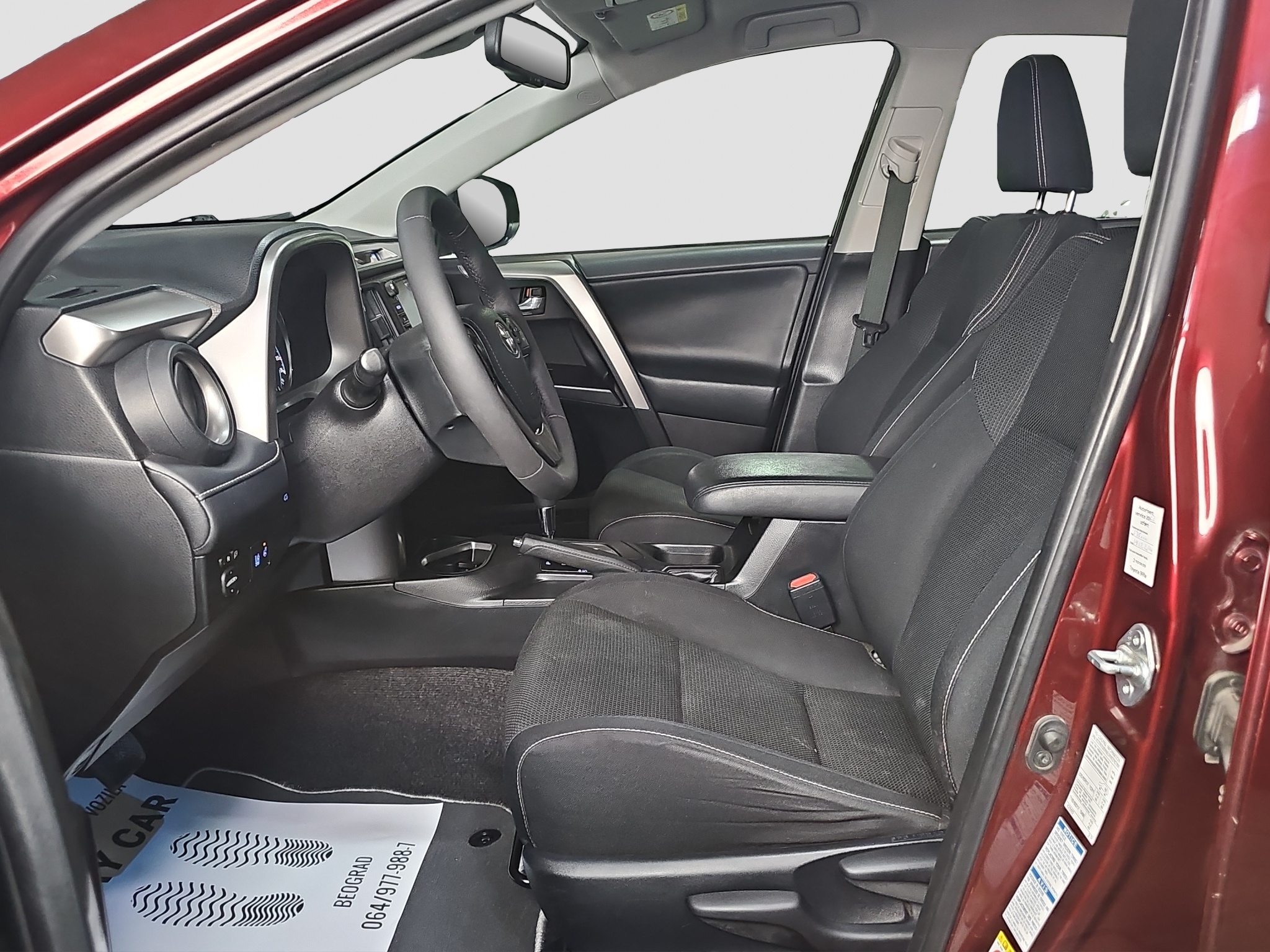 
								Toyota RAV 4 HYBRID/4X4 full									