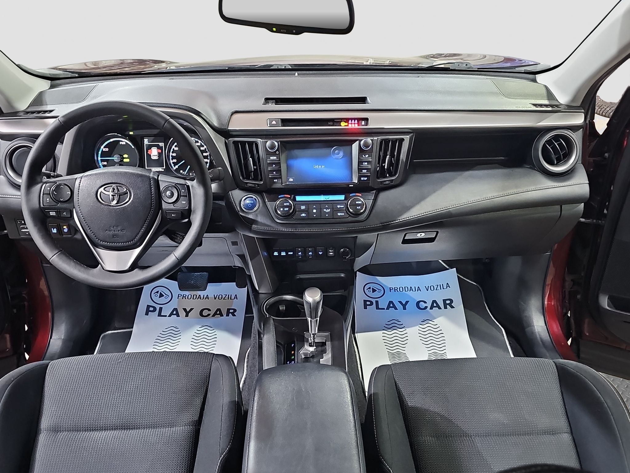 
								Toyota RAV 4 HYBRID/4X4 full									