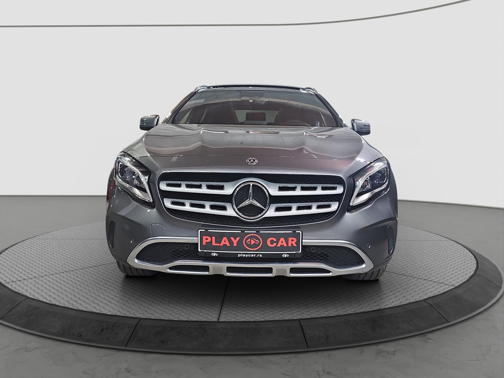 
								Mercedes Benz GLA 180 POKR.KROV/AUT/T0P full									