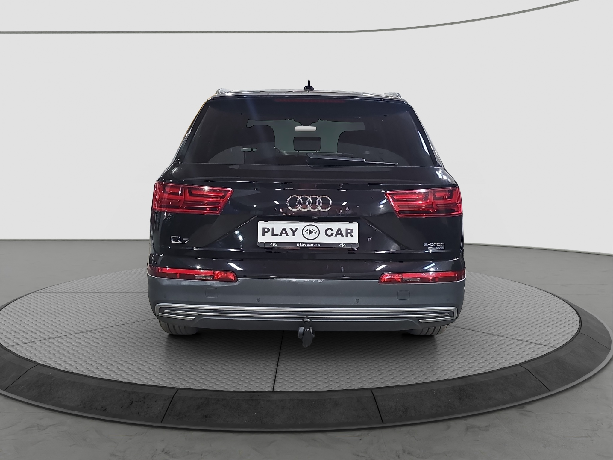 
								Audi Q7 e-tron VIRT/ODLI.ČAN full									