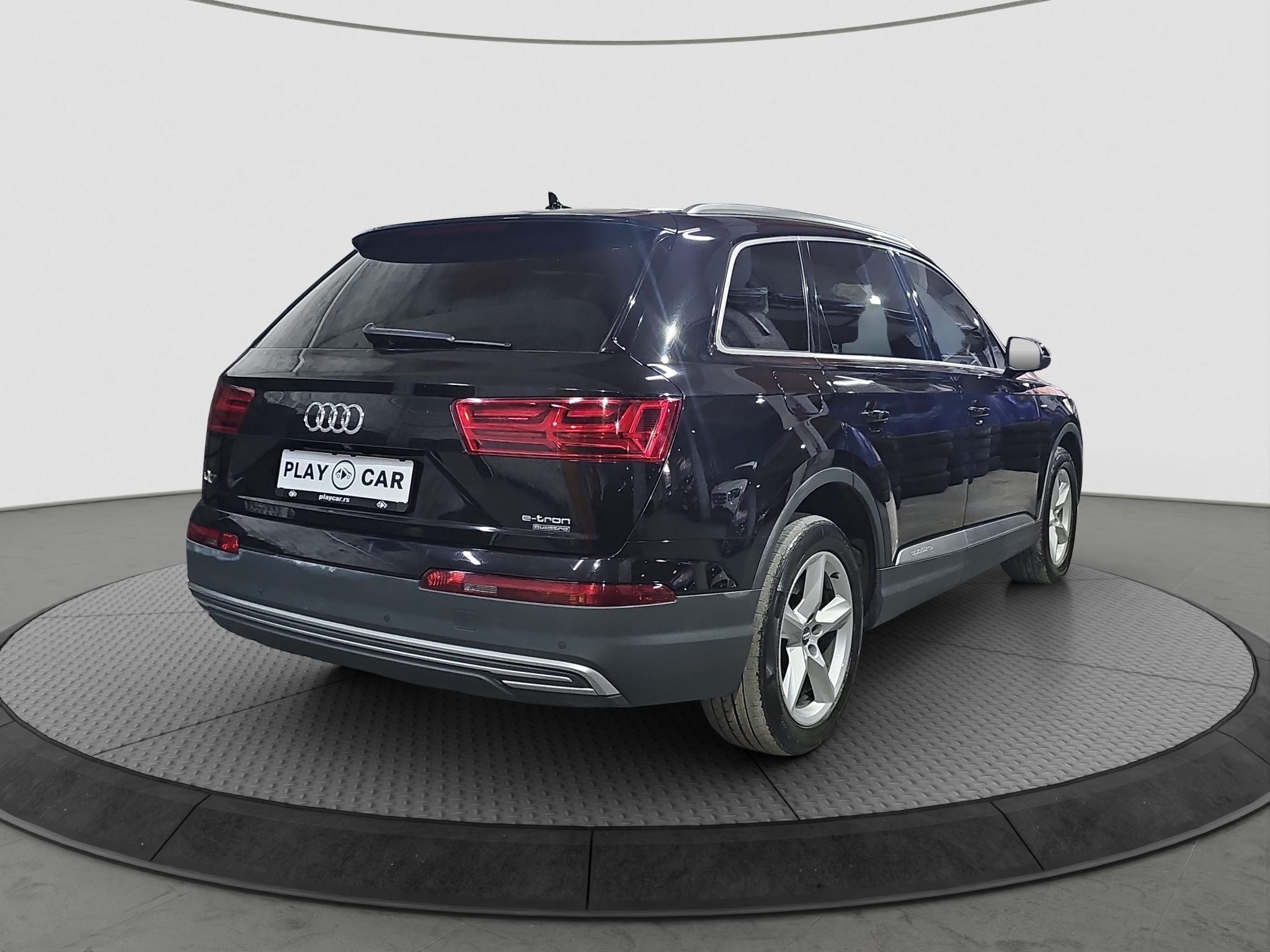 
								Audi Q7 e-tron VIRT/ODLI.ČAN full									