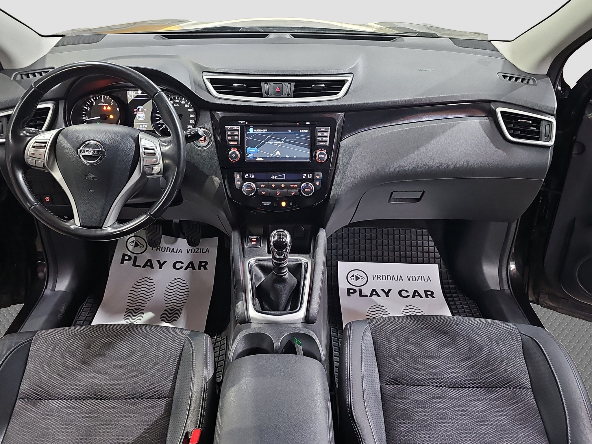
								Nissan Qashqai TEKNA/MALA KM/PANO full									