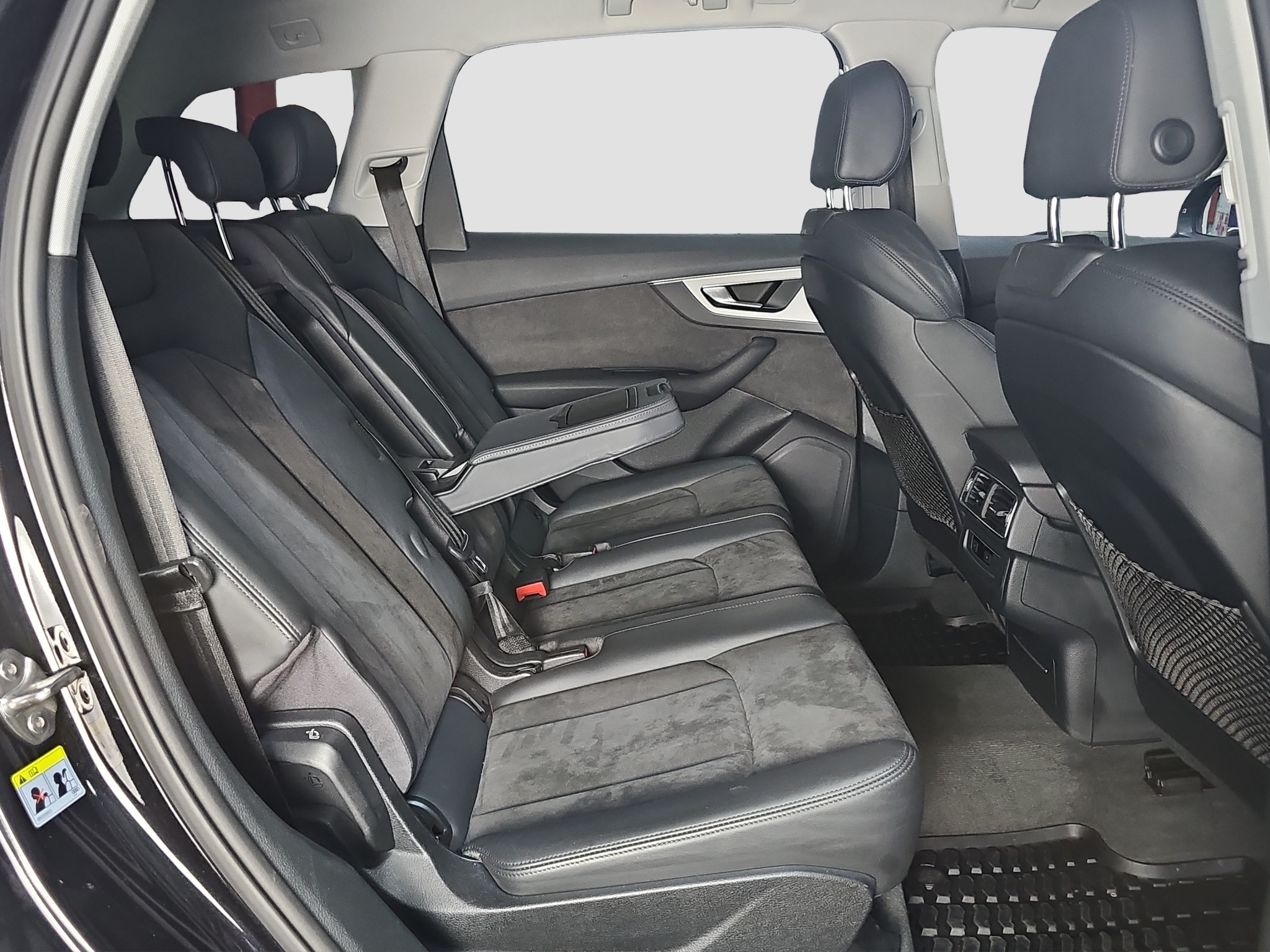 
								Audi Q7 e-tron VIRT/ODLI.ČAN full									