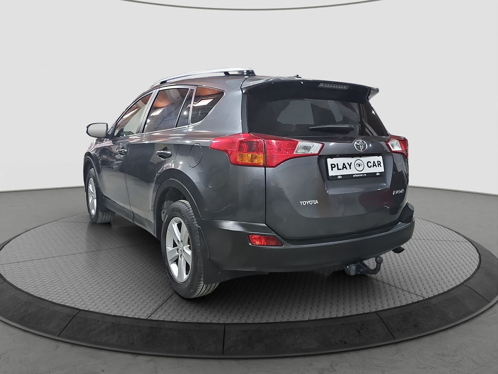 
								Toyota RAV 4 full									