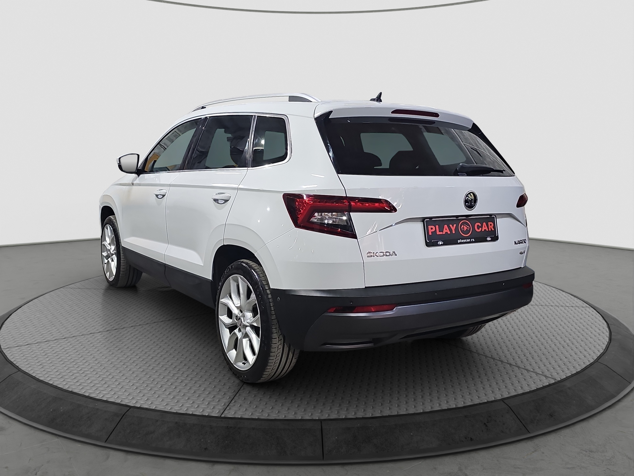 
								Škoda Karoq 4X4/AUTO/FU.LL full									