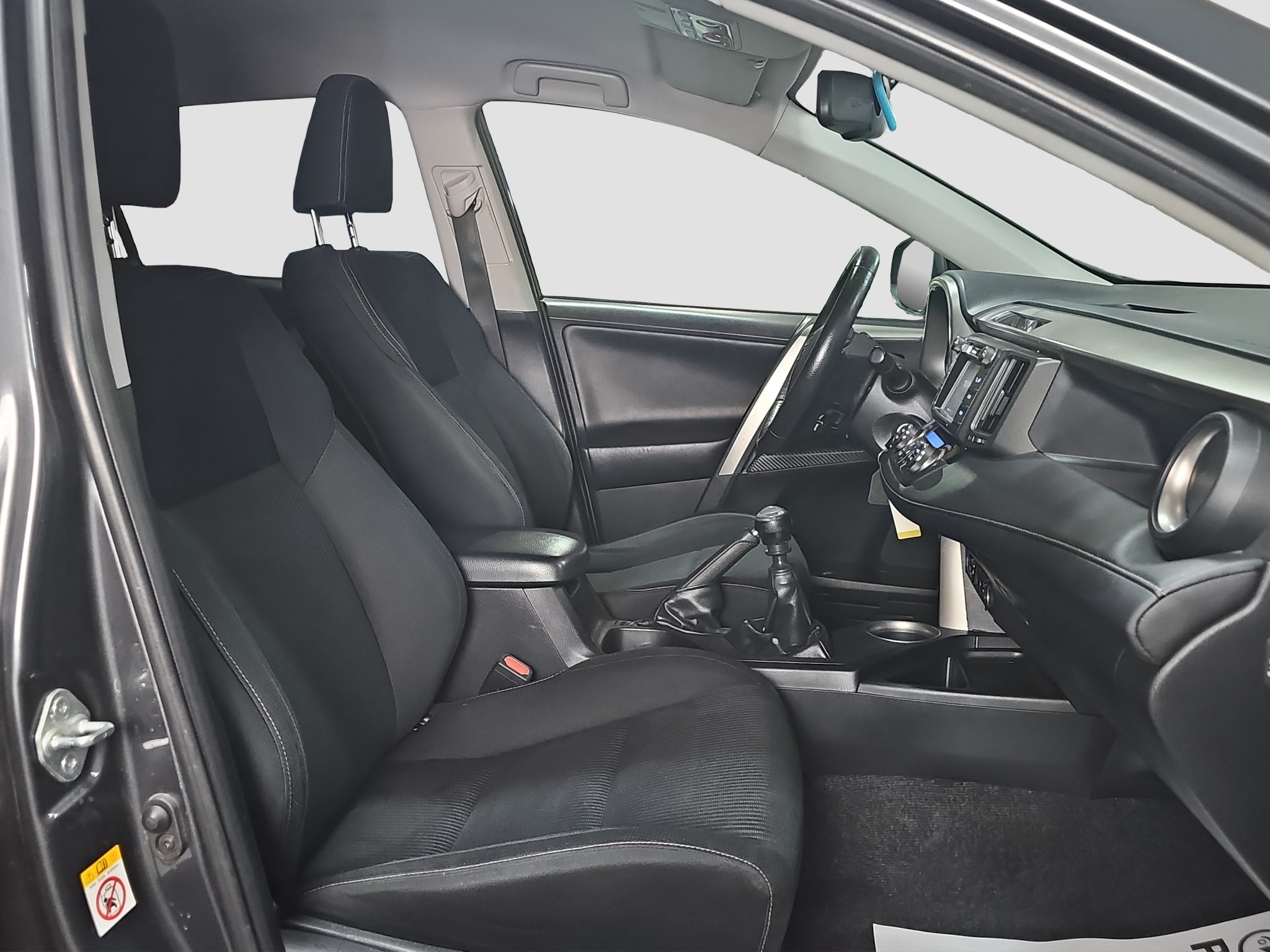 
								Toyota RAV 4 full									