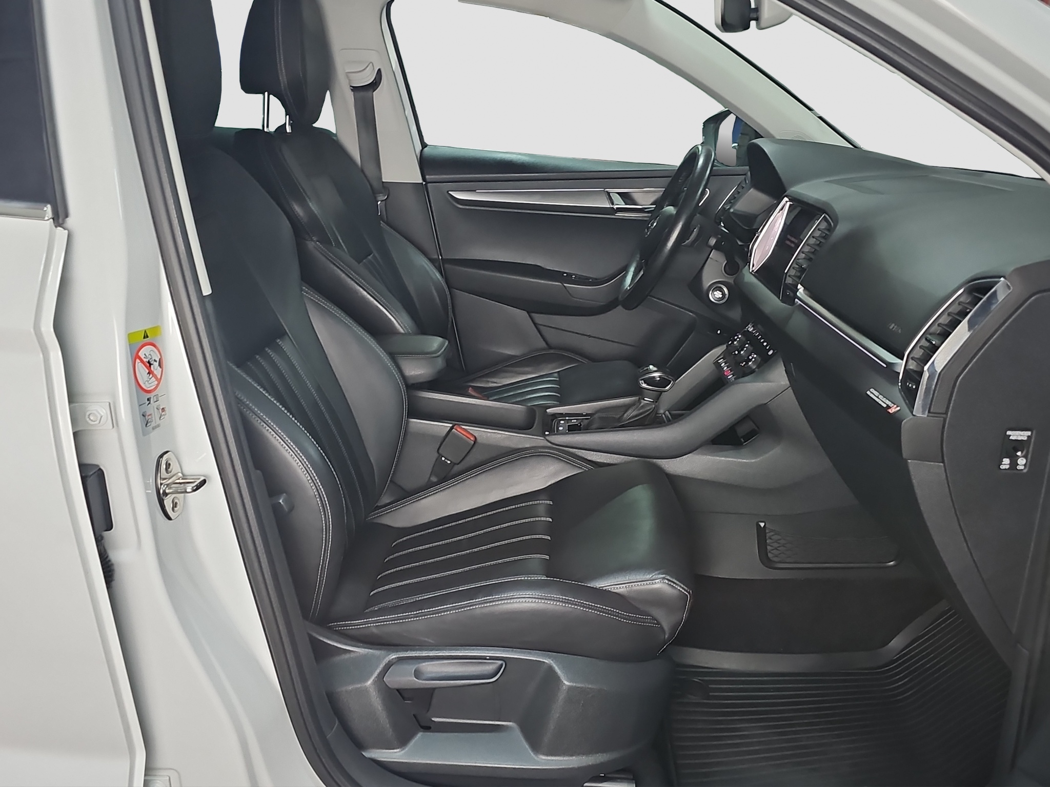 
								Škoda Karoq 4X4/AUTO/FU.LL full									