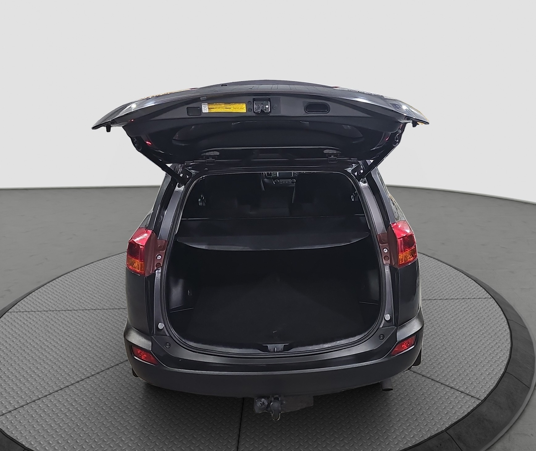 
								Toyota RAV 4 full									