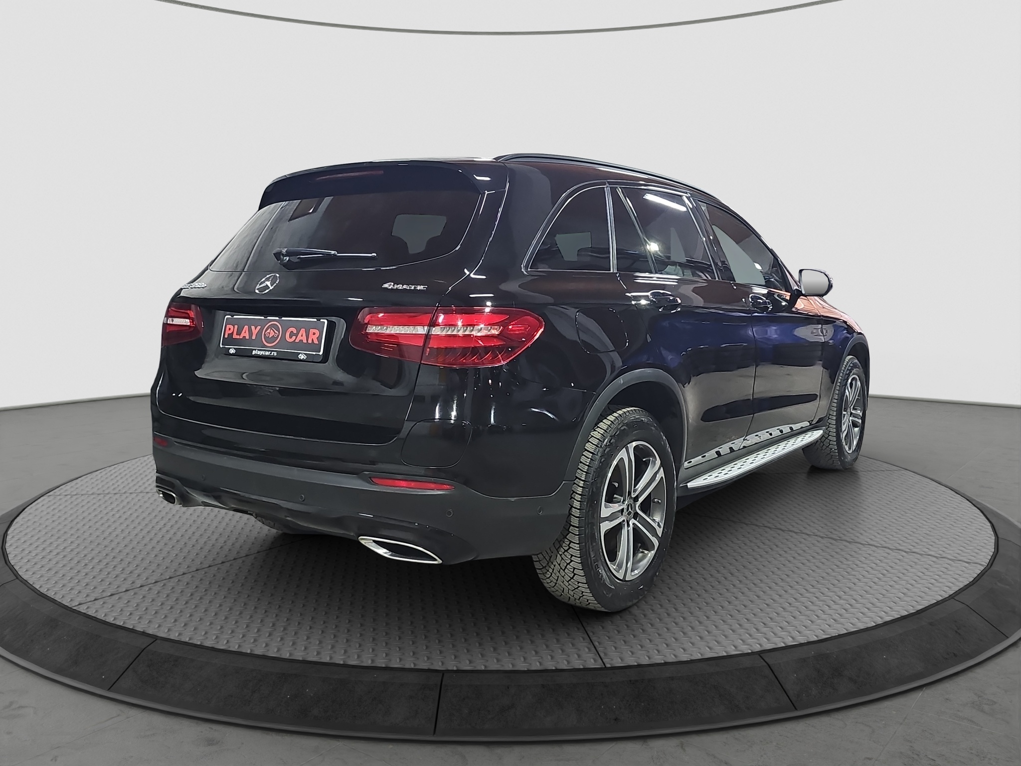 
								Mercedes Benz GLC 350 4MATIC/Hybrid/AUTO full									