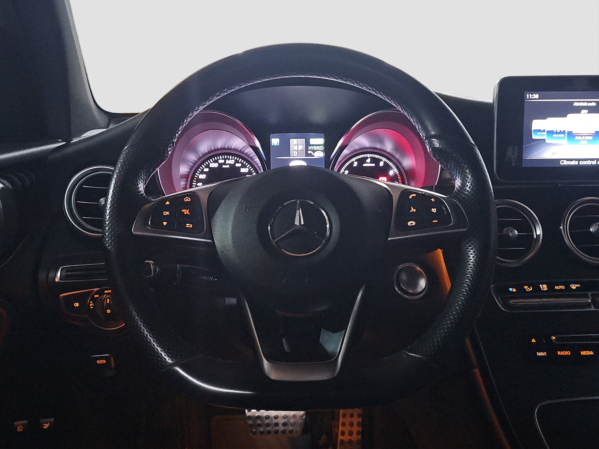 
								Mercedes Benz GLC 350 4MATIC/Hybrid/AUTO full									