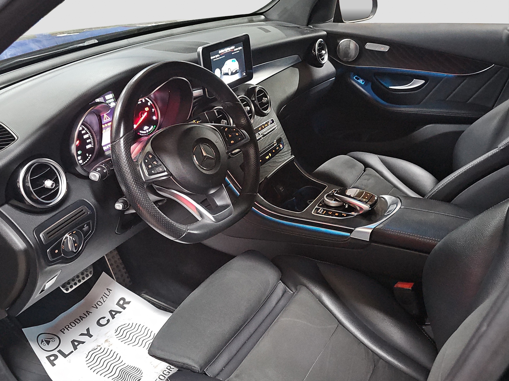 
								Mercedes Benz GLC 350 4MATIC/Hybrid/AUTO full									