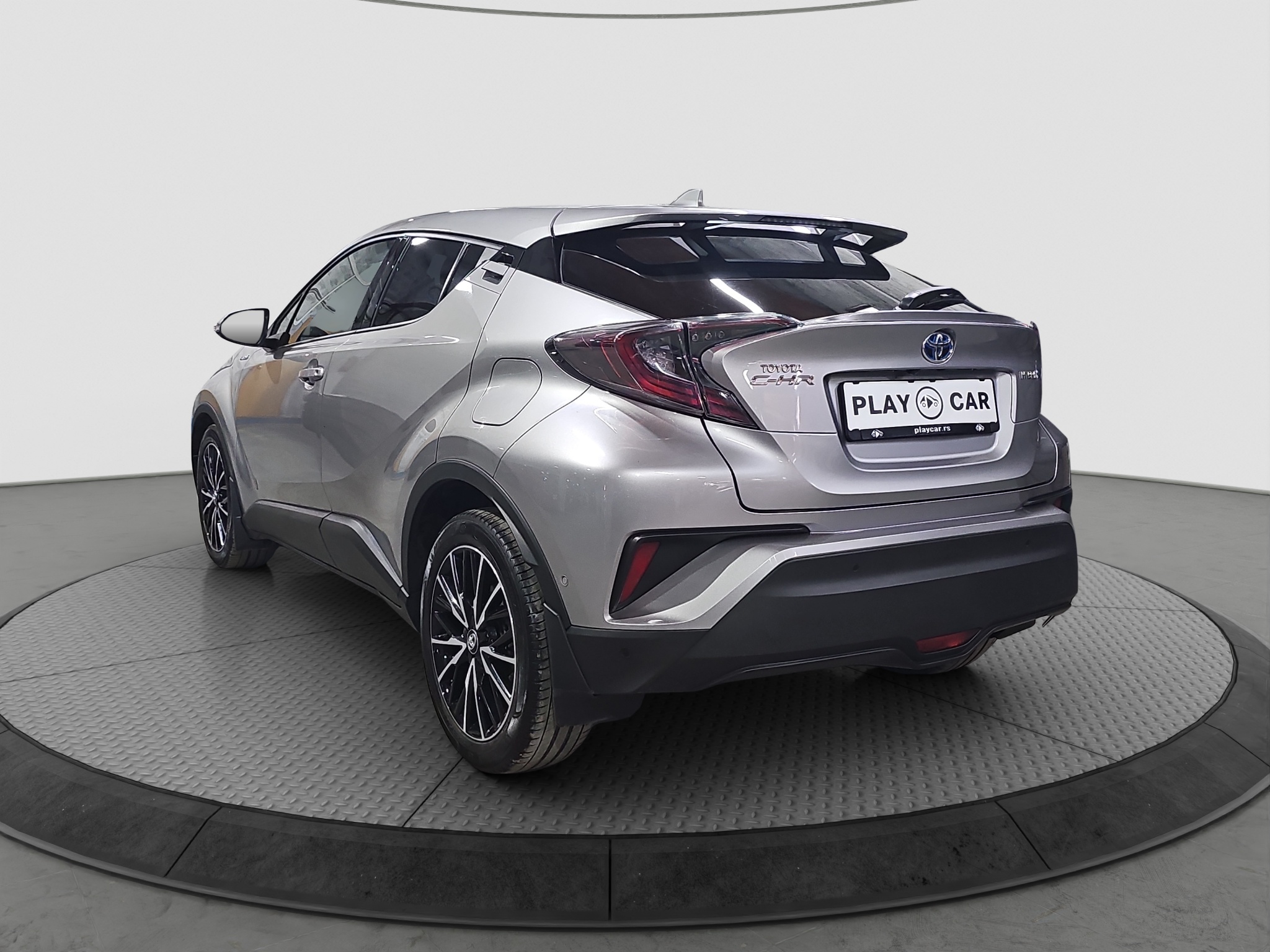 
								Toyota C-HR N.O.V full									