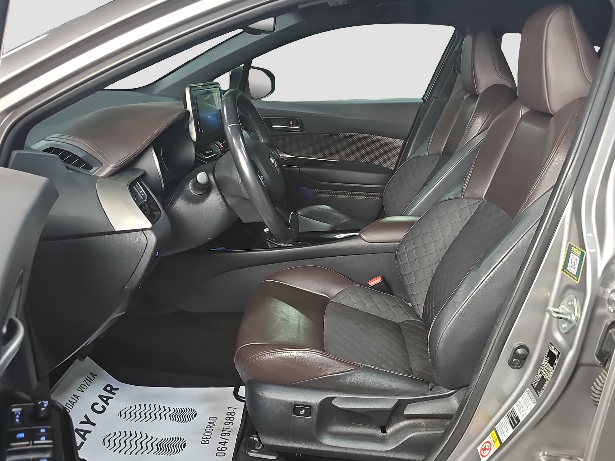 
								Toyota C-HR N.O.V full									