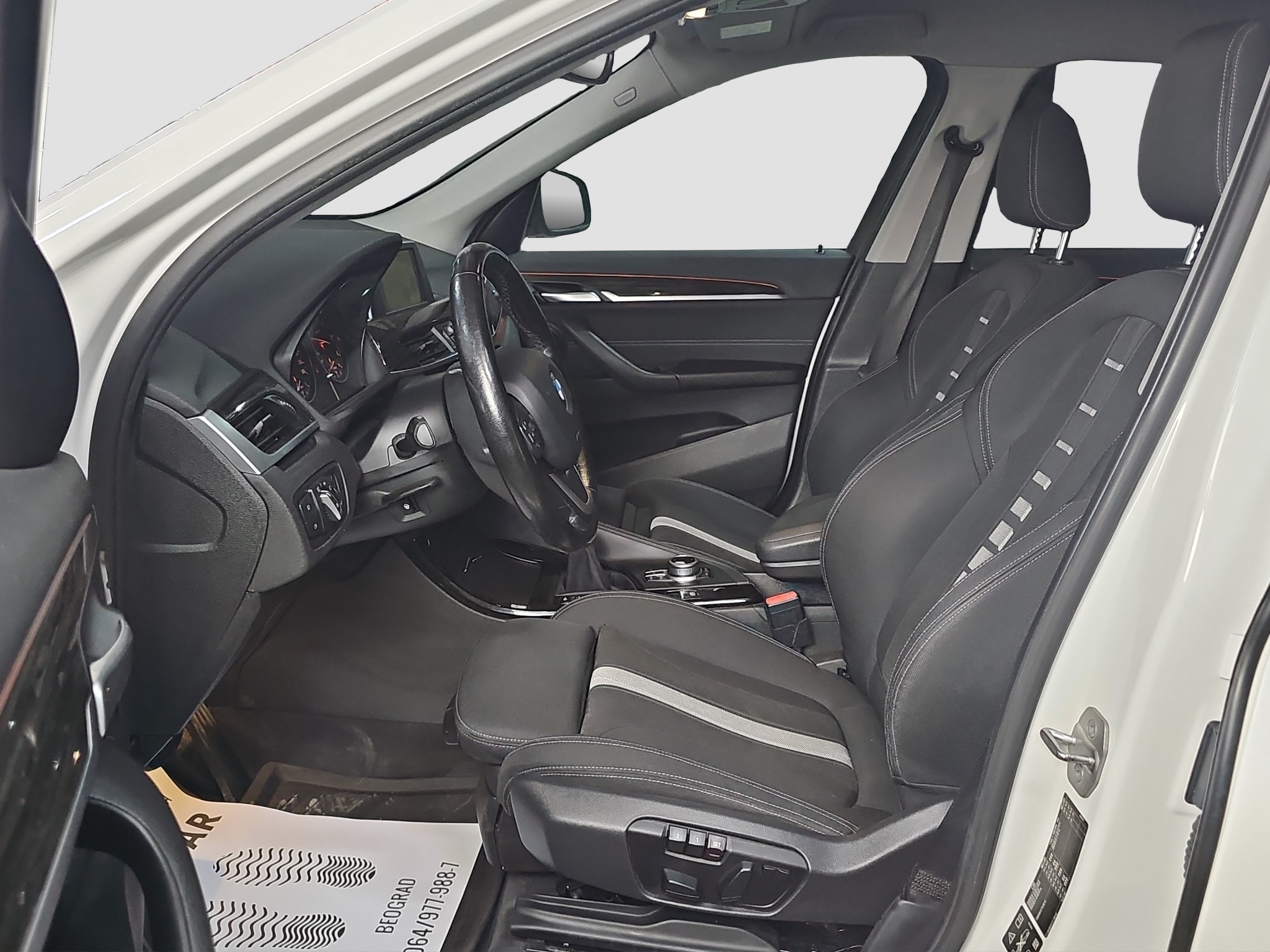 
								BMW X1 xDrive/AUTO.MATIC full									