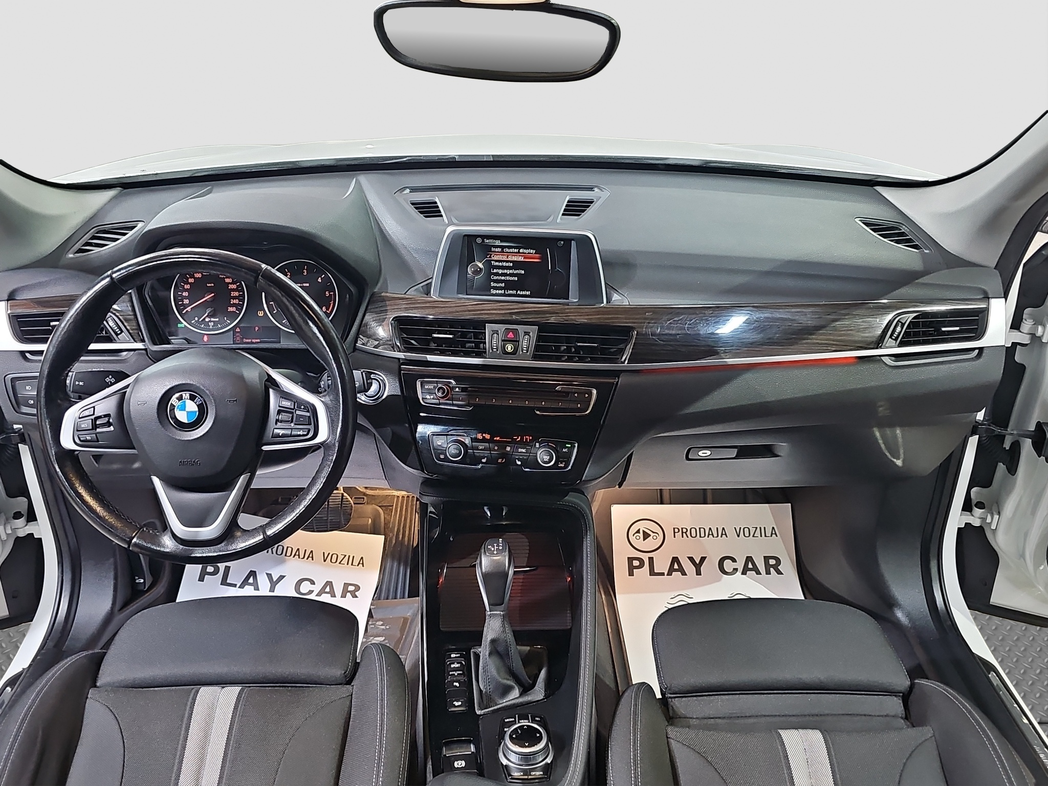 
								BMW X1 xDrive/AUTO.MATIC full									