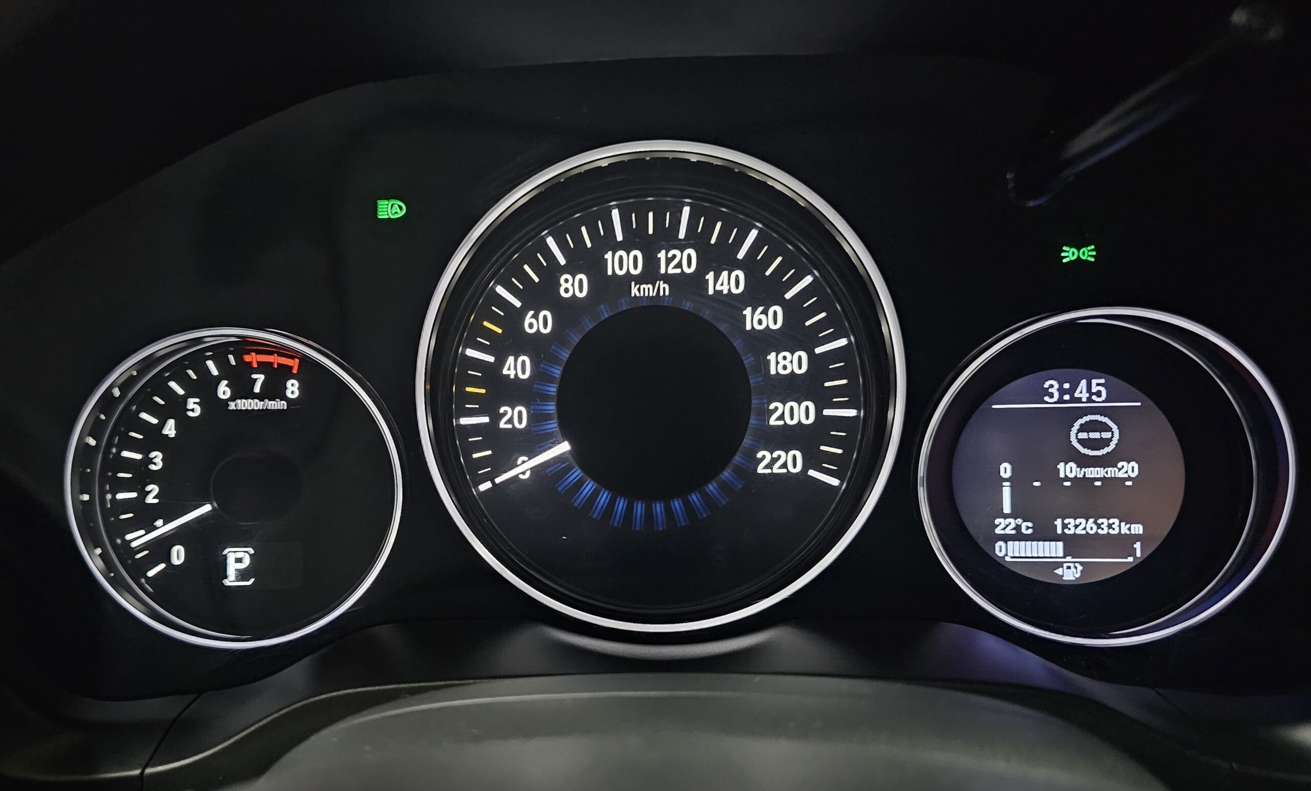 
								Honda HR-V PANO/SIBER/AUTO full									