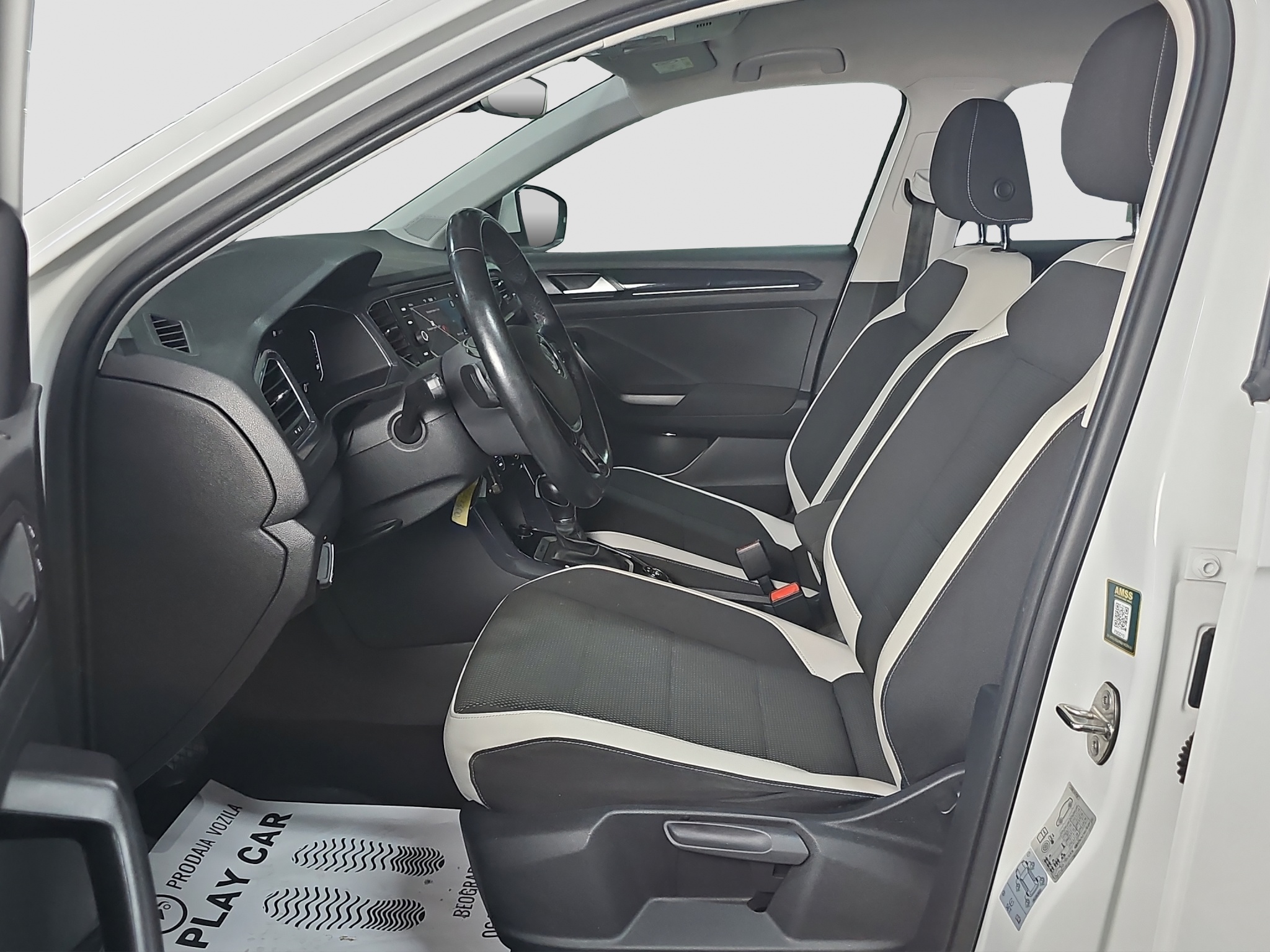 
								Volkswagen T-Roc 4Motion/AUTOM/VIRT full									