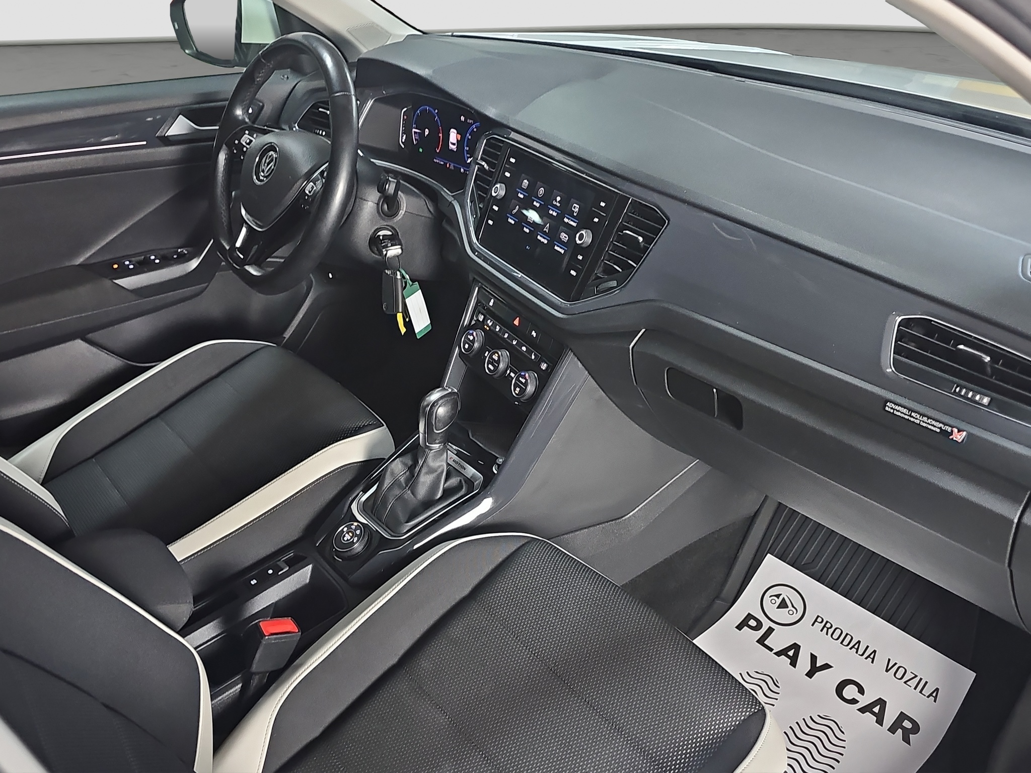 
								Volkswagen T-Roc 4Motion/AUTOM/VIRT full									