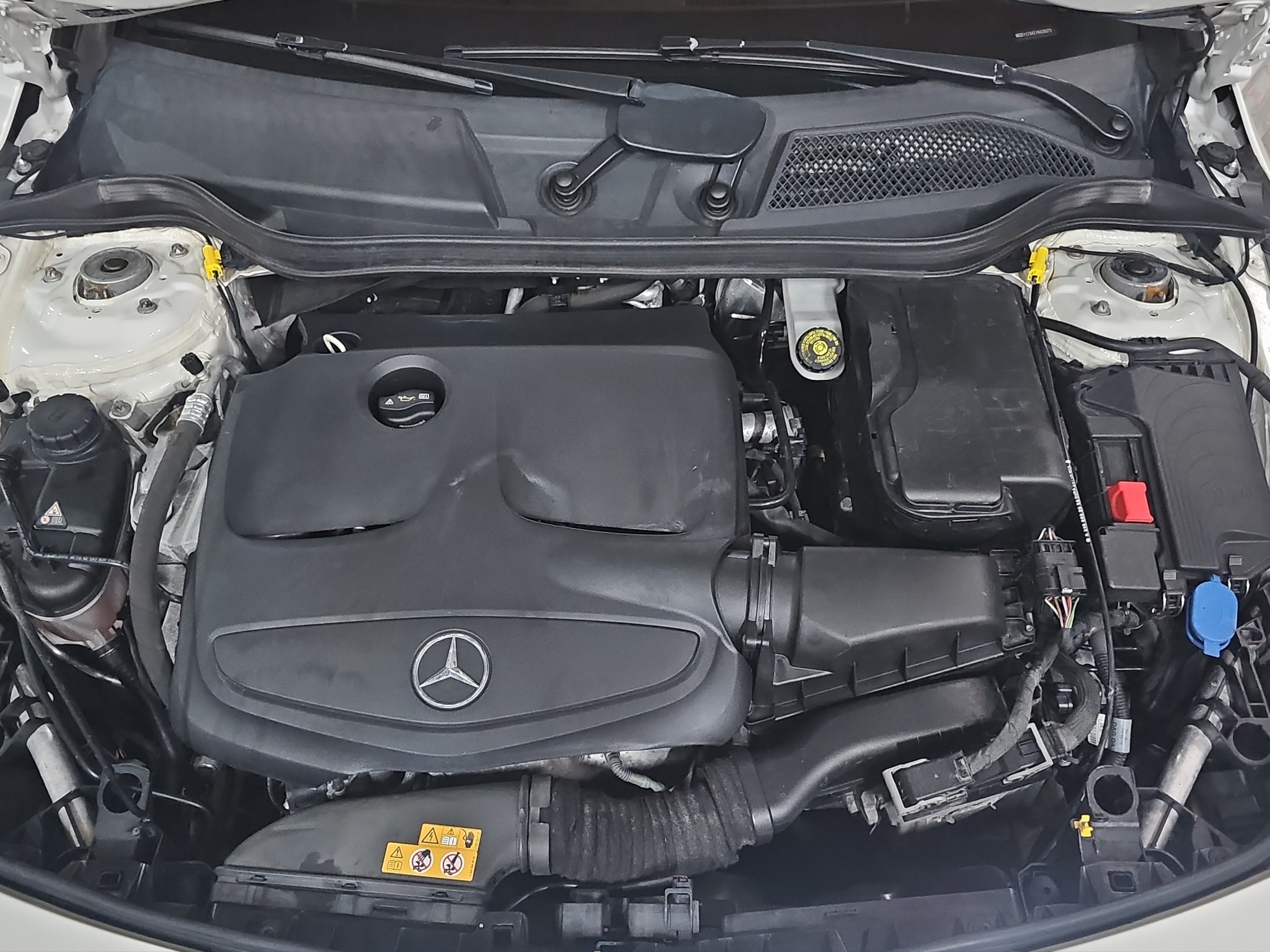
								Mercedes Benz CLA 180 AMG/AUTO/ŠIBER full									