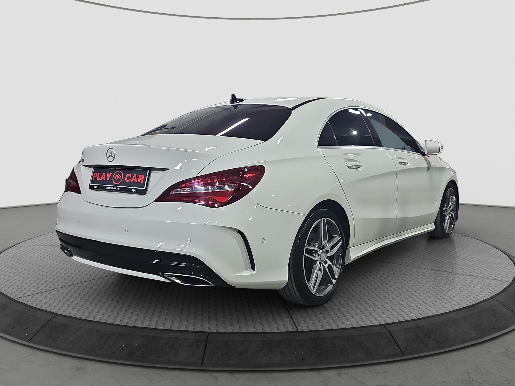 
								Mercedes Benz CLA 180 AMG/AUTO/ŠIBER full									