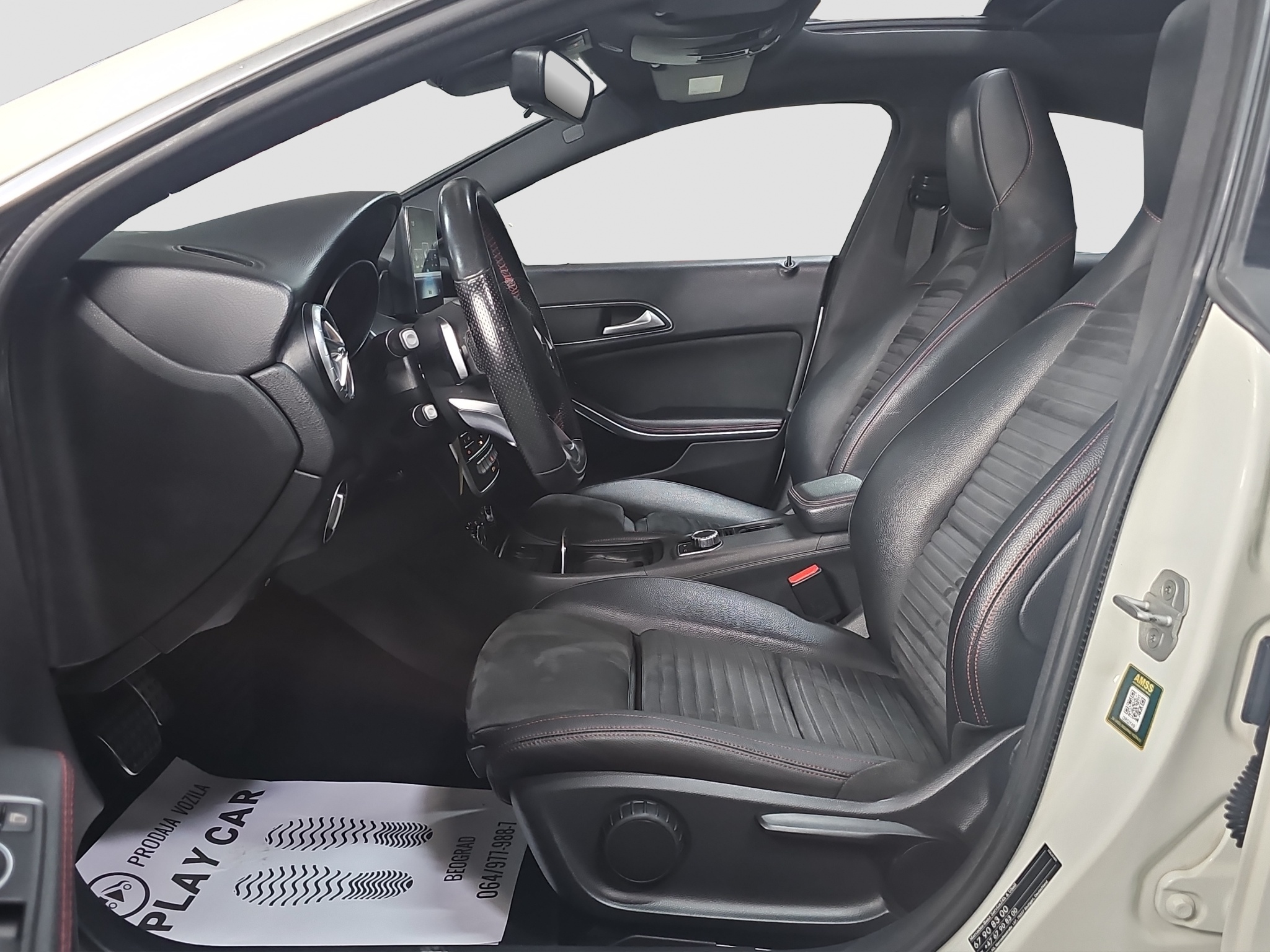 
								Mercedes Benz CLA 180 AMG/AUTO/ŠIBER full									