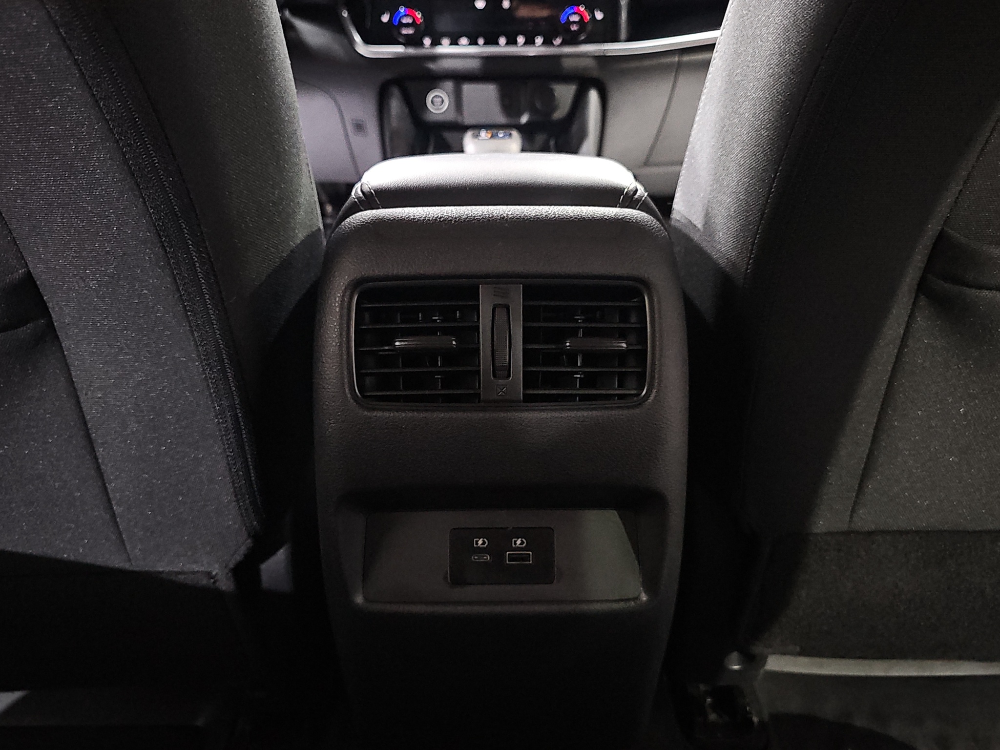 
								Nissan Qashqai 4X4/MildHybrid/AUTO full									
