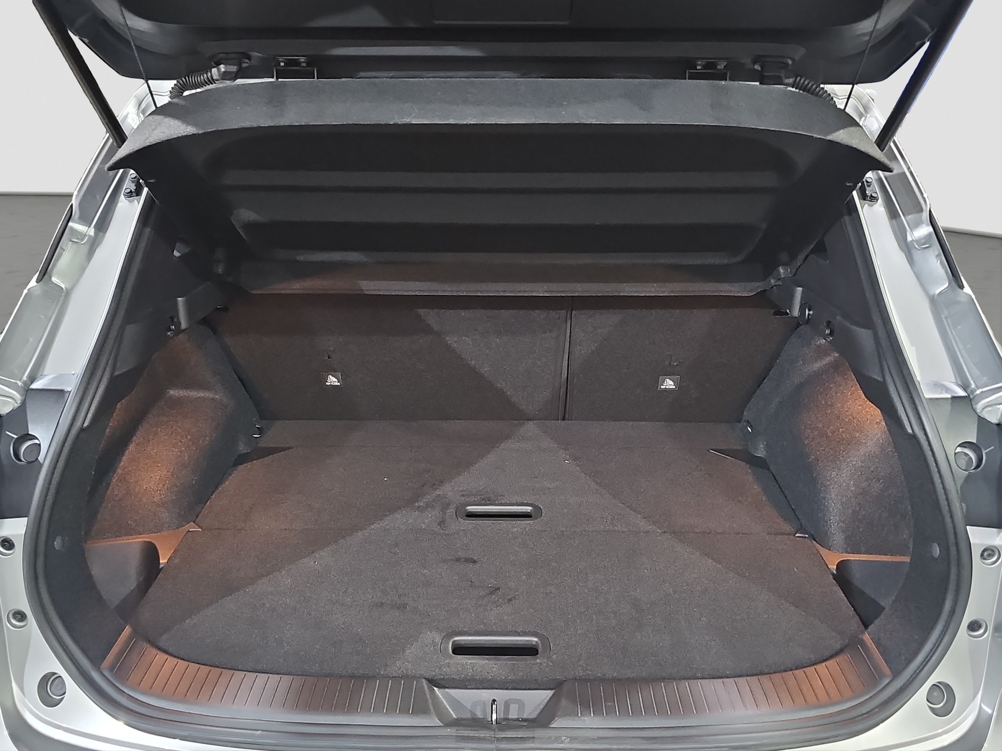 
								Nissan Qashqai 4X4/MildHybrid/AUTO full									