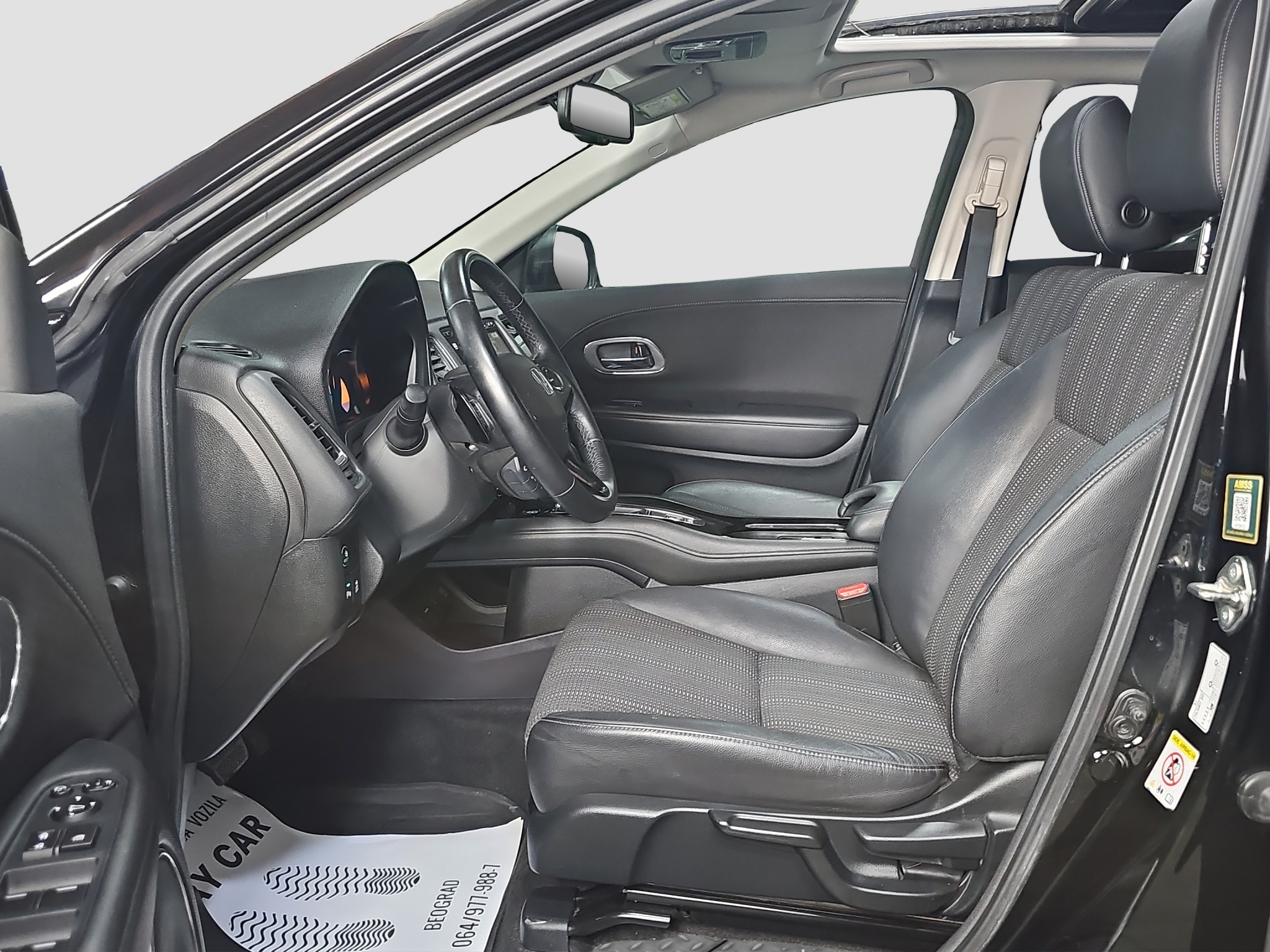 
								Honda HR-V PANO/SIBER/AUTO full									