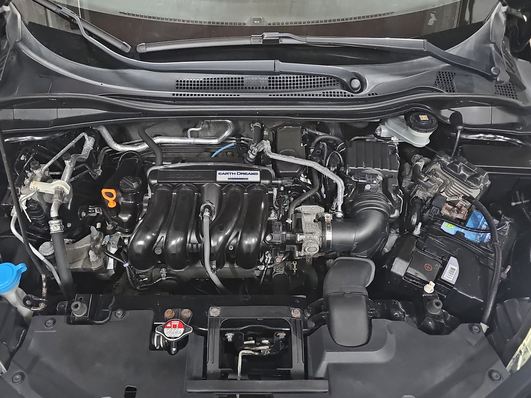 
								Honda HR-V PANO/SIBER/AUTO full									