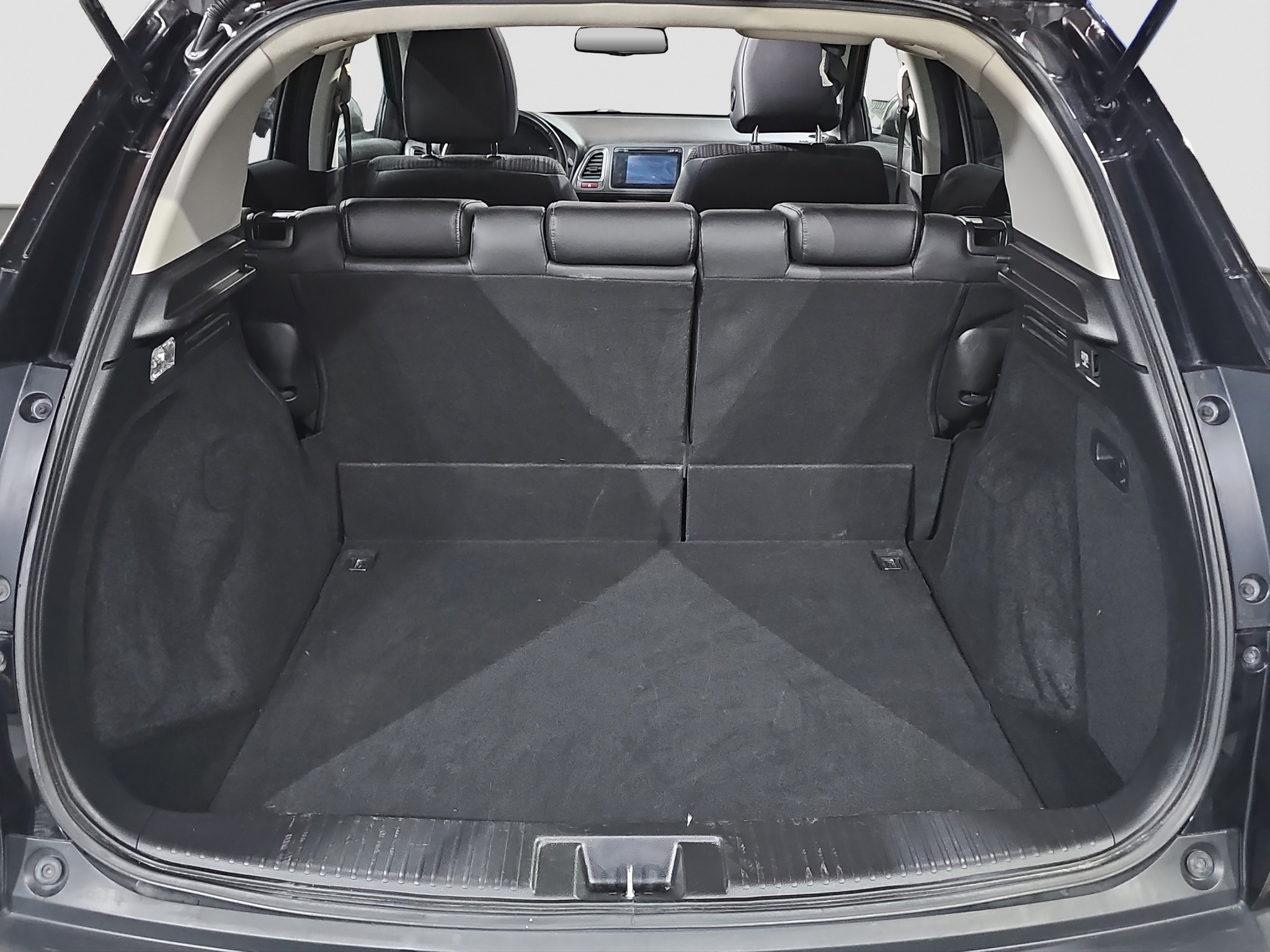 
								Honda HR-V PANO/SIBER/AUTO full									