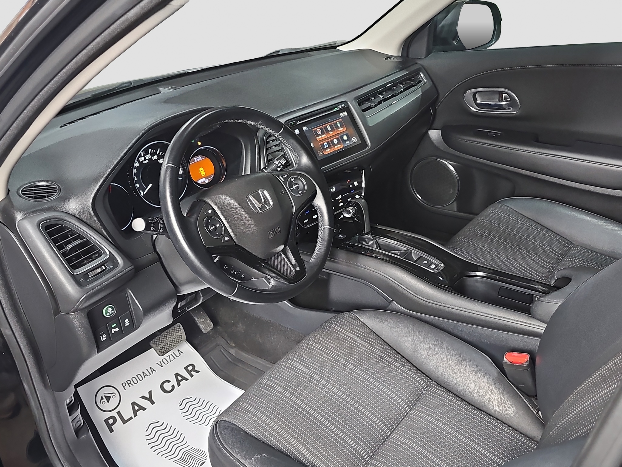 
								Honda HR-V PANO/SIBER/AUTO full									