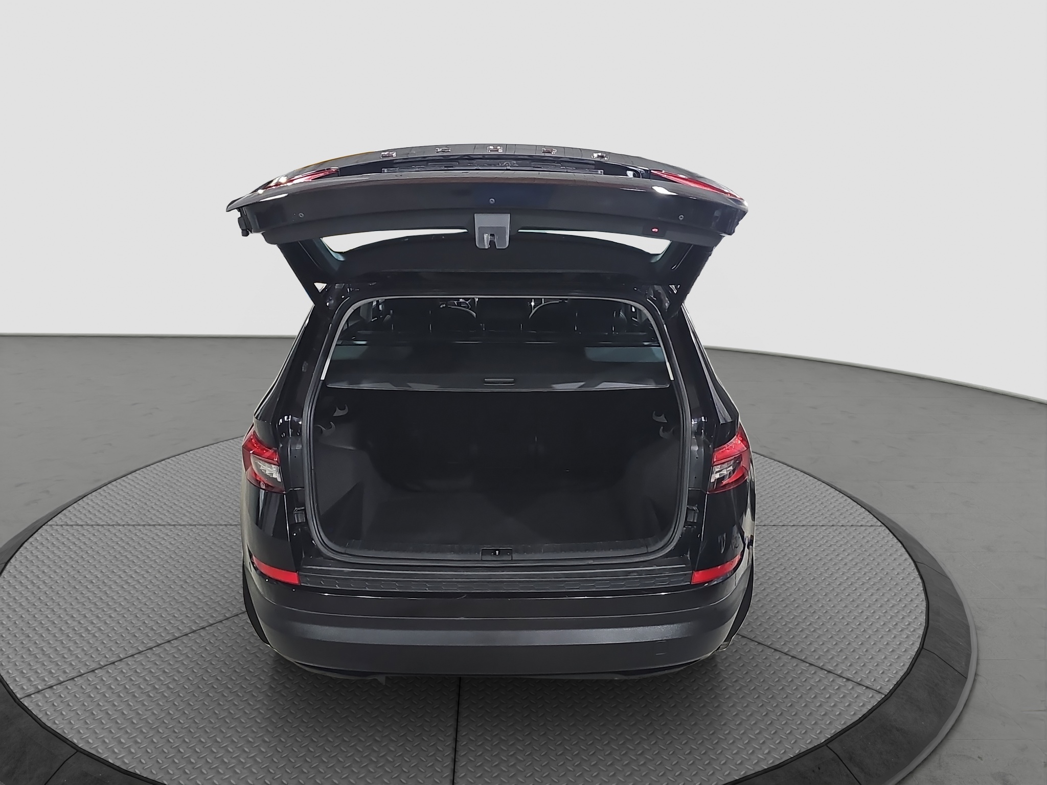 
								Škoda Kodiaq VIRT/AWD/MATR/DSG full									