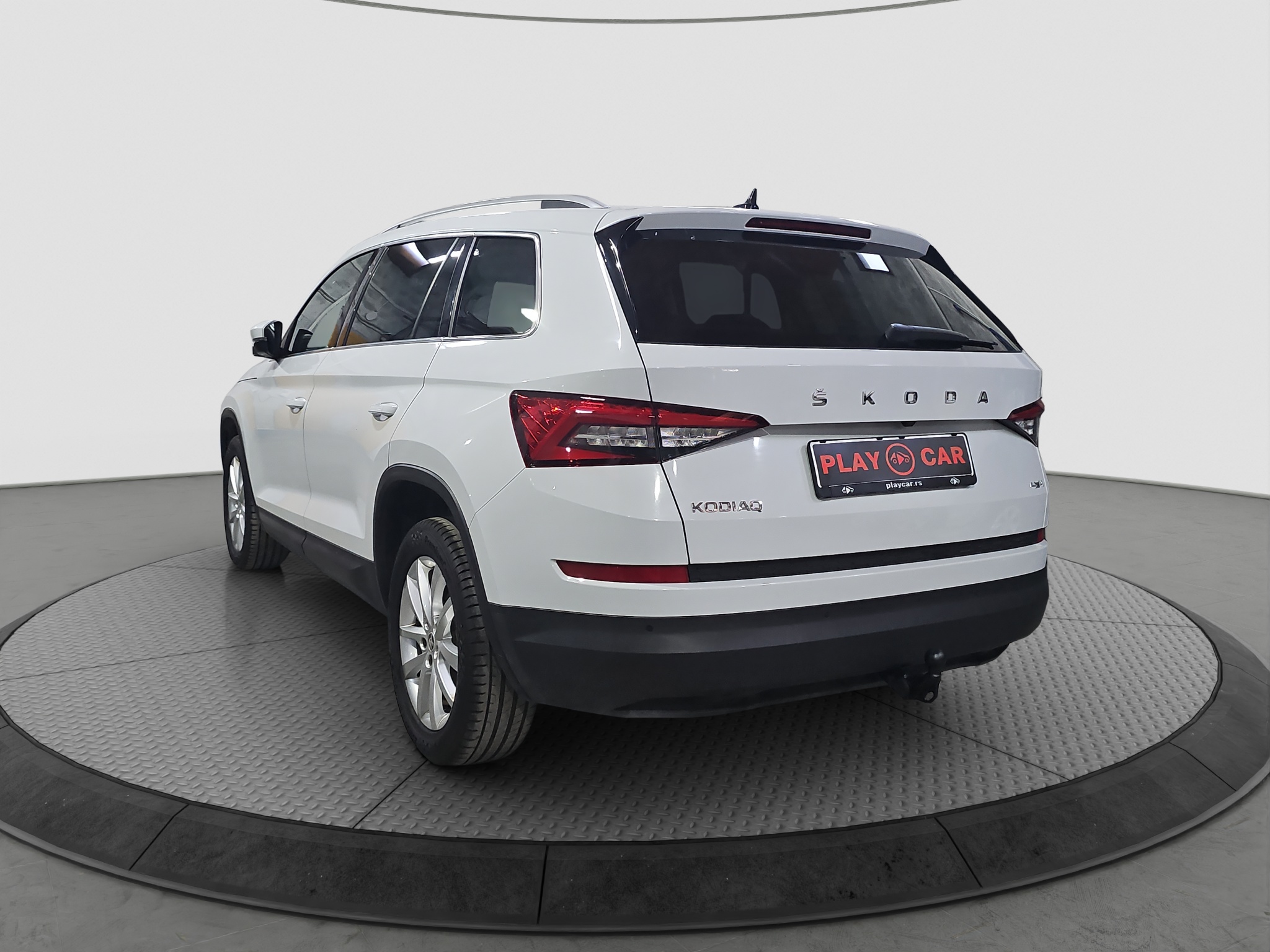 
								Škoda Kodiaq AWD/MATR/DSG full									