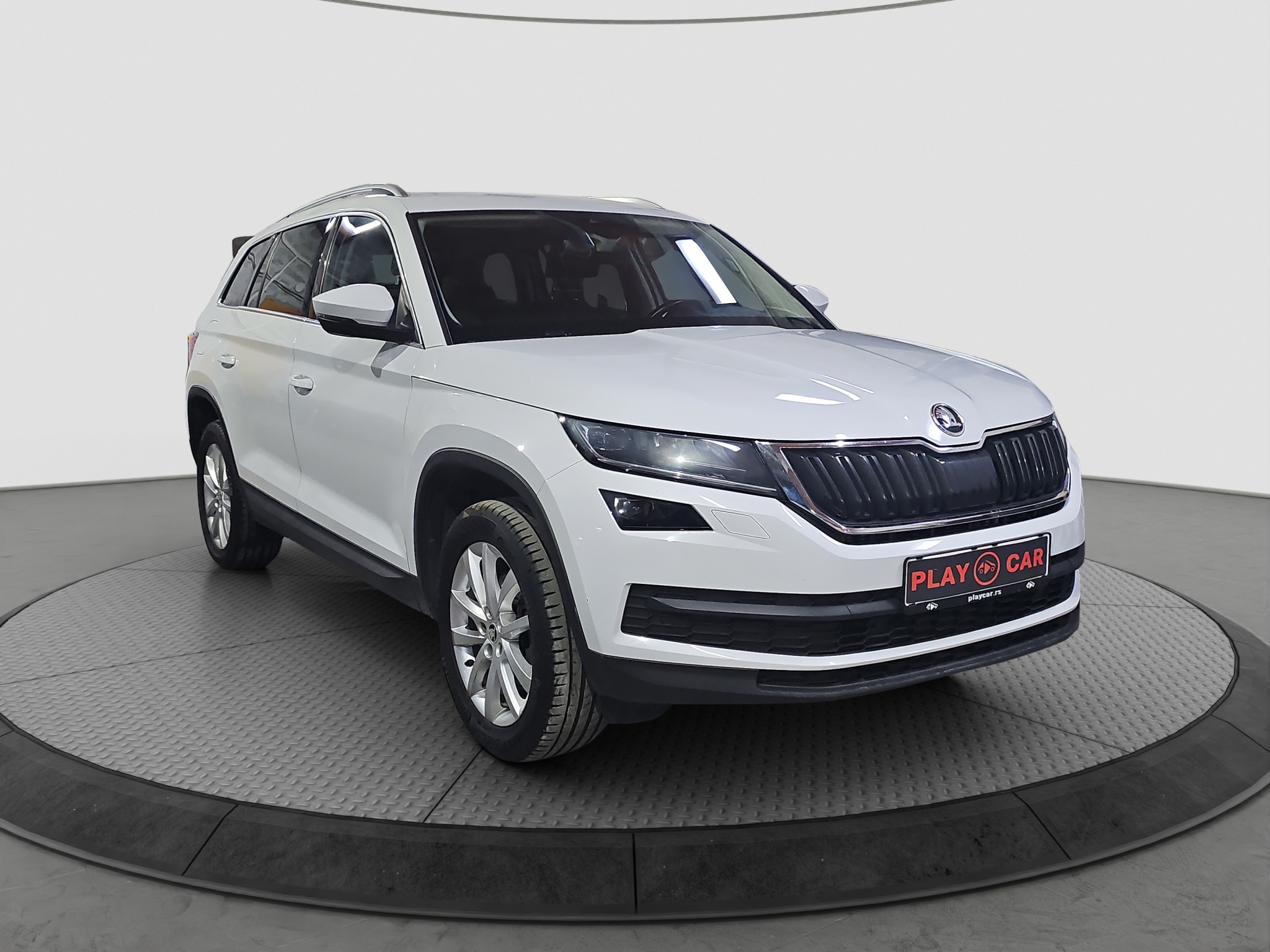 
								Škoda Kodiaq AWD/MATR/DSG full									