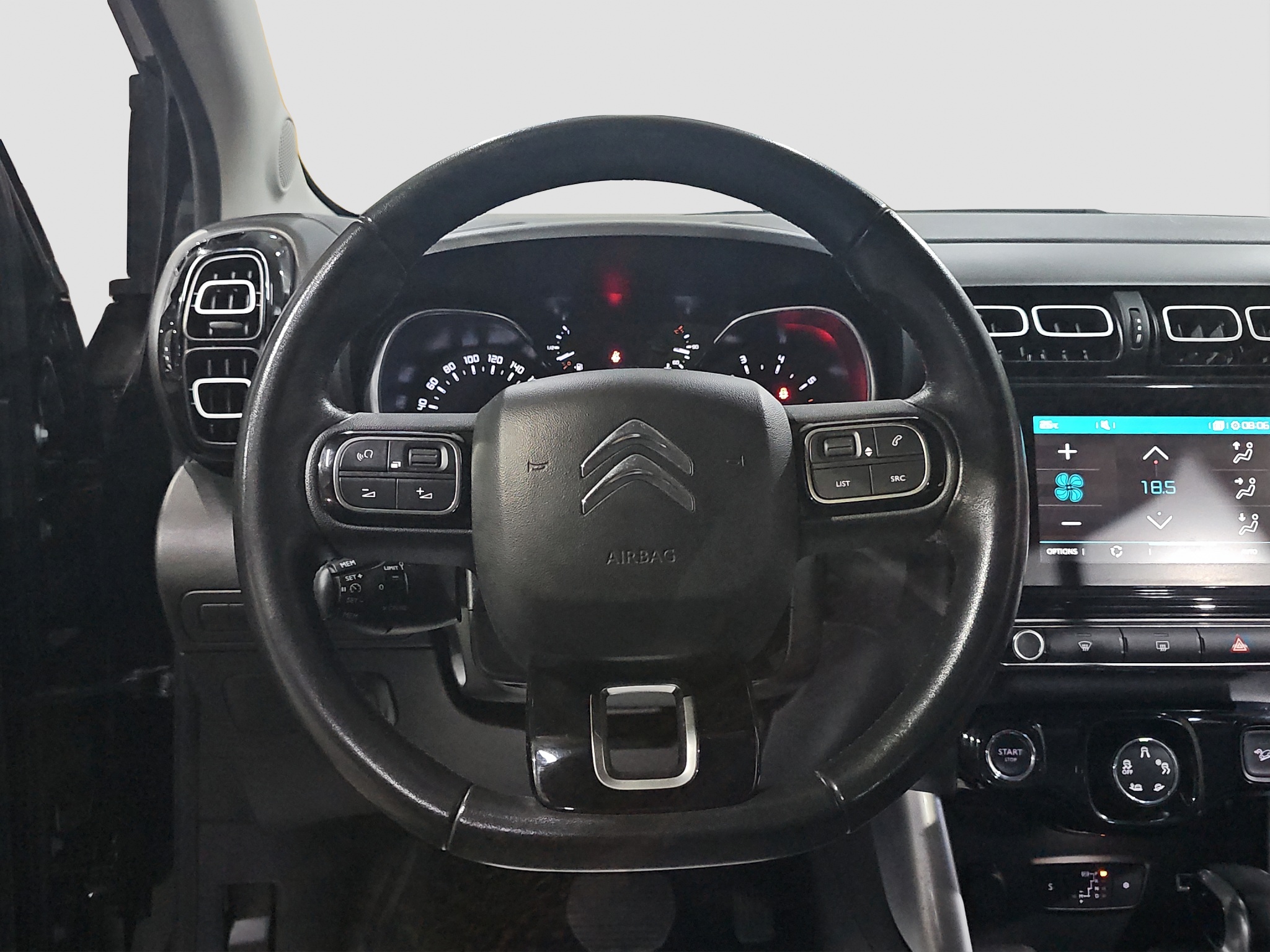 
								Citroen C3 Aircross full									