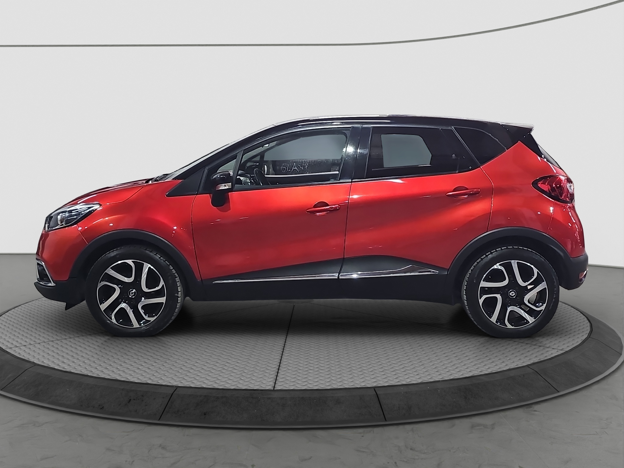 
								Renault Captur AUTO/T.O.P full									