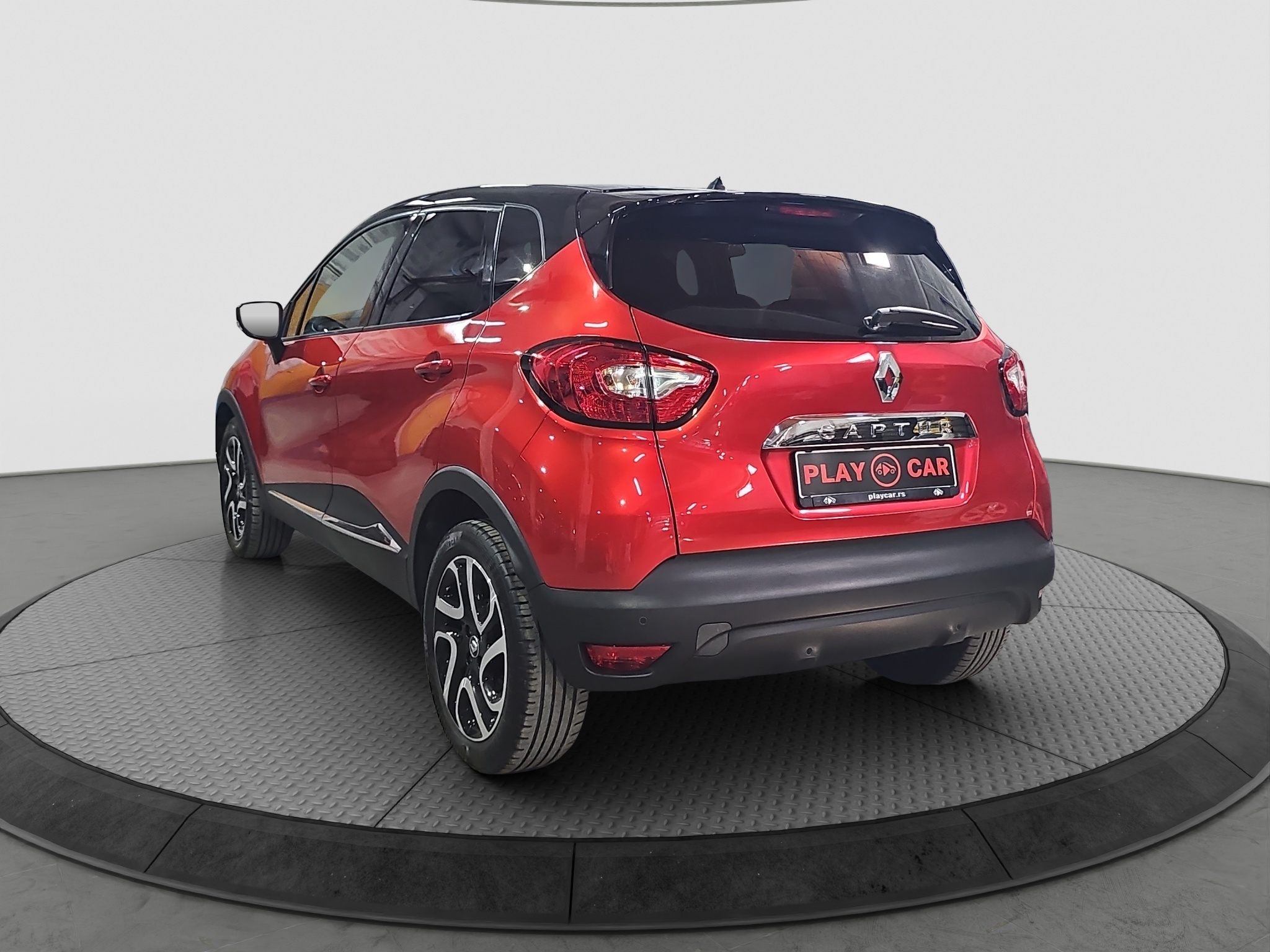 
								Renault Captur AUTO/T.O.P full									