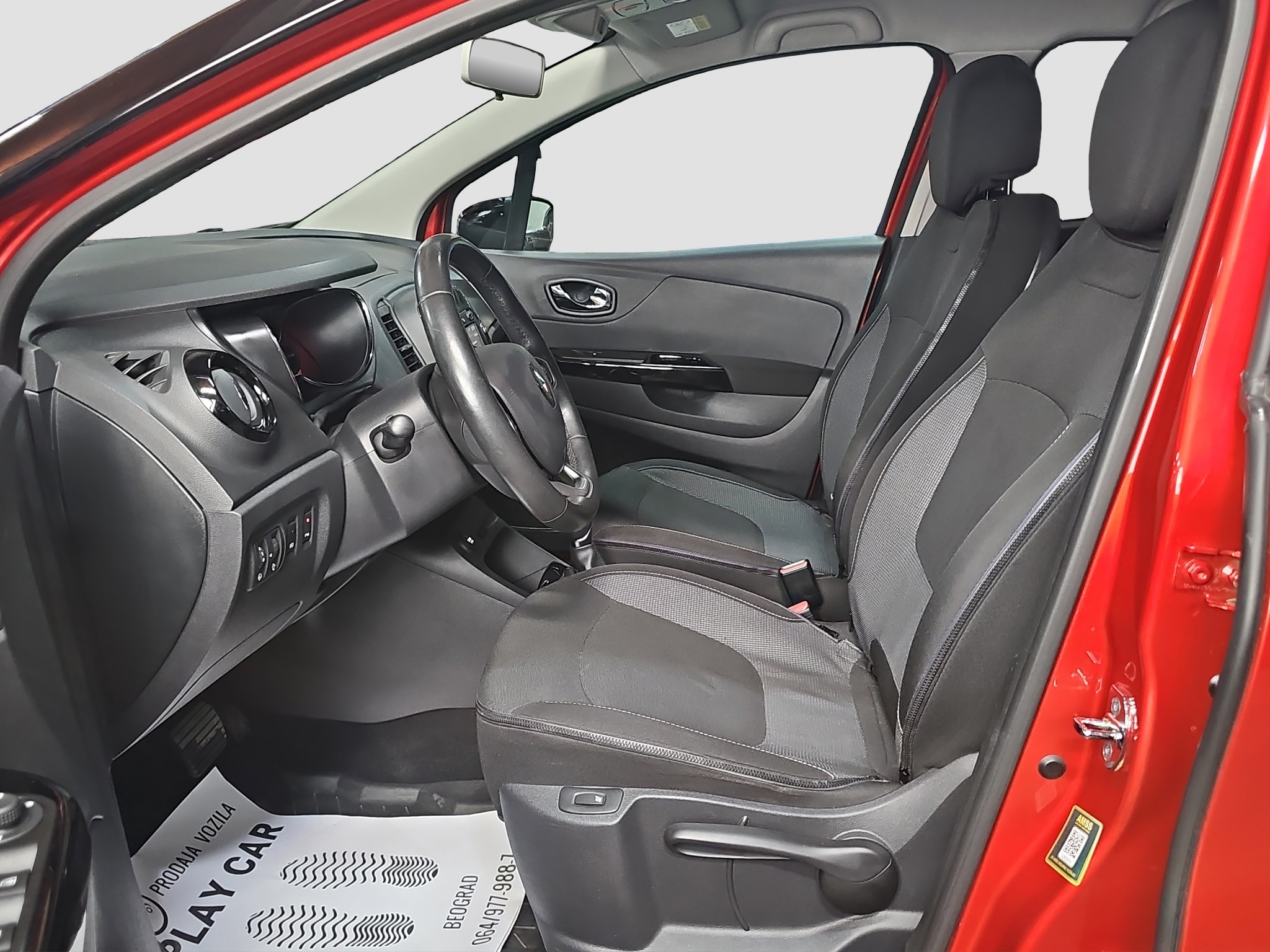 
								Renault Captur AUTO/T.O.P full									