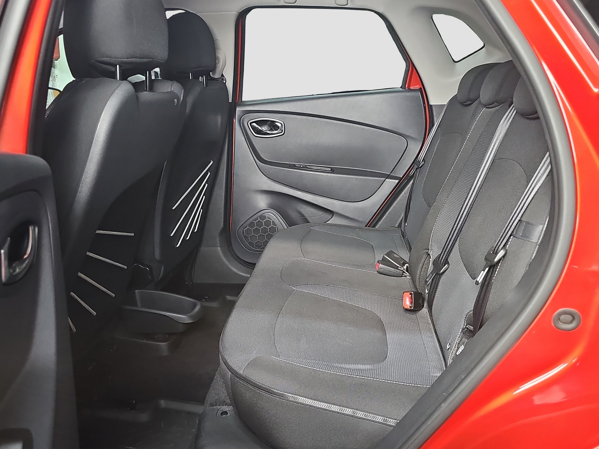 
								Renault Captur AUTO/T.O.P full									