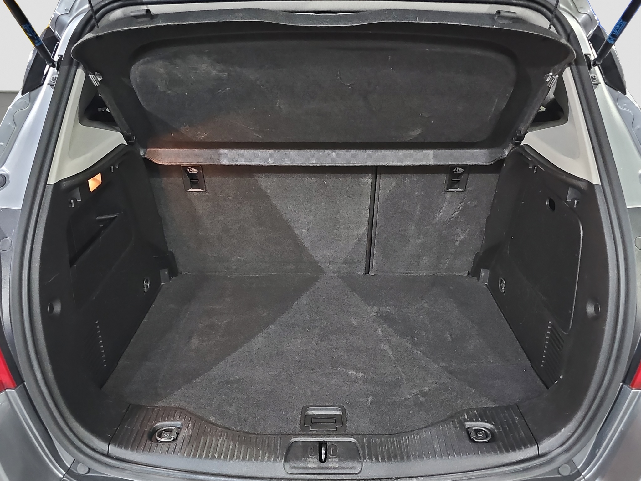 
								Opel Mokka ŠIBER/AUTO/FUL.L full									