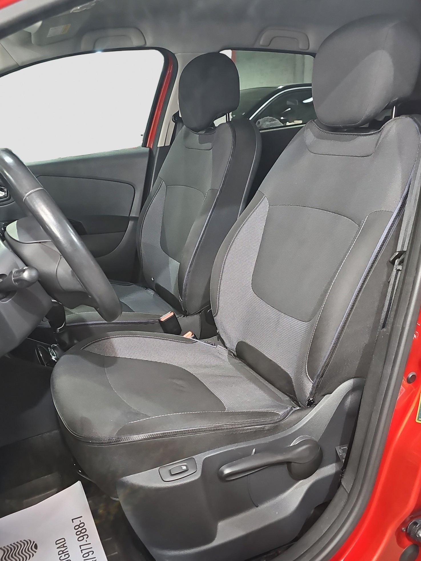 
								Renault Captur AUTO/T.O.P full									