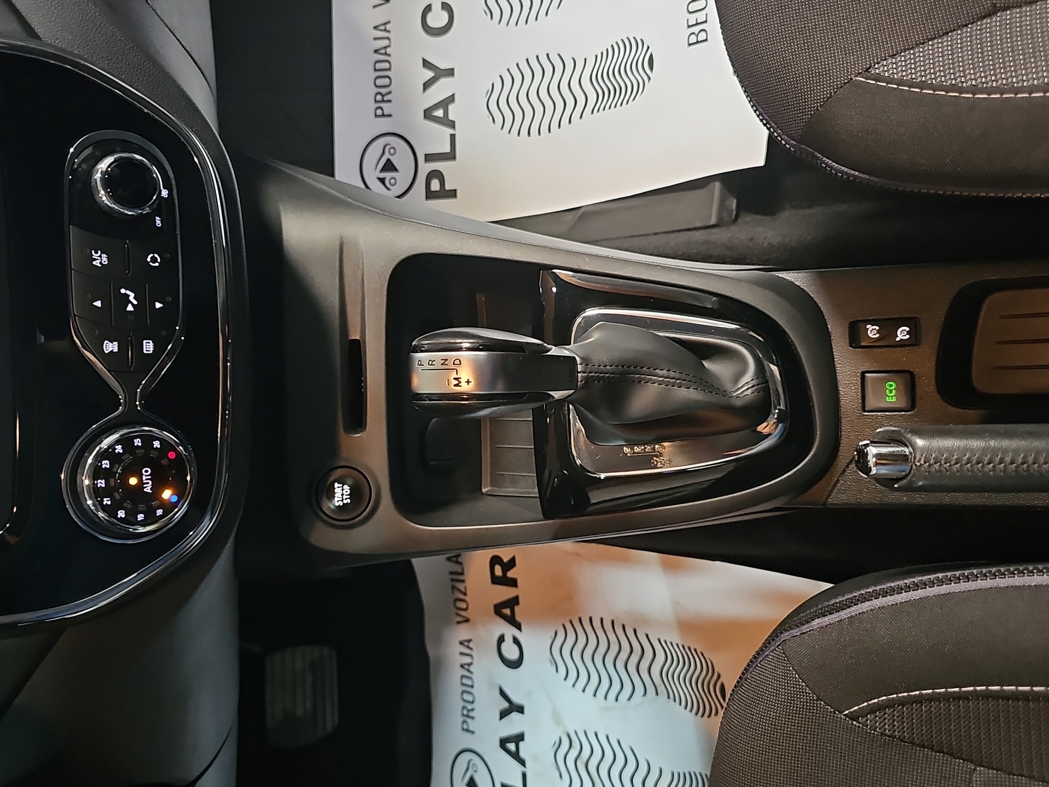 
								Renault Captur AUTO/T.O.P full									