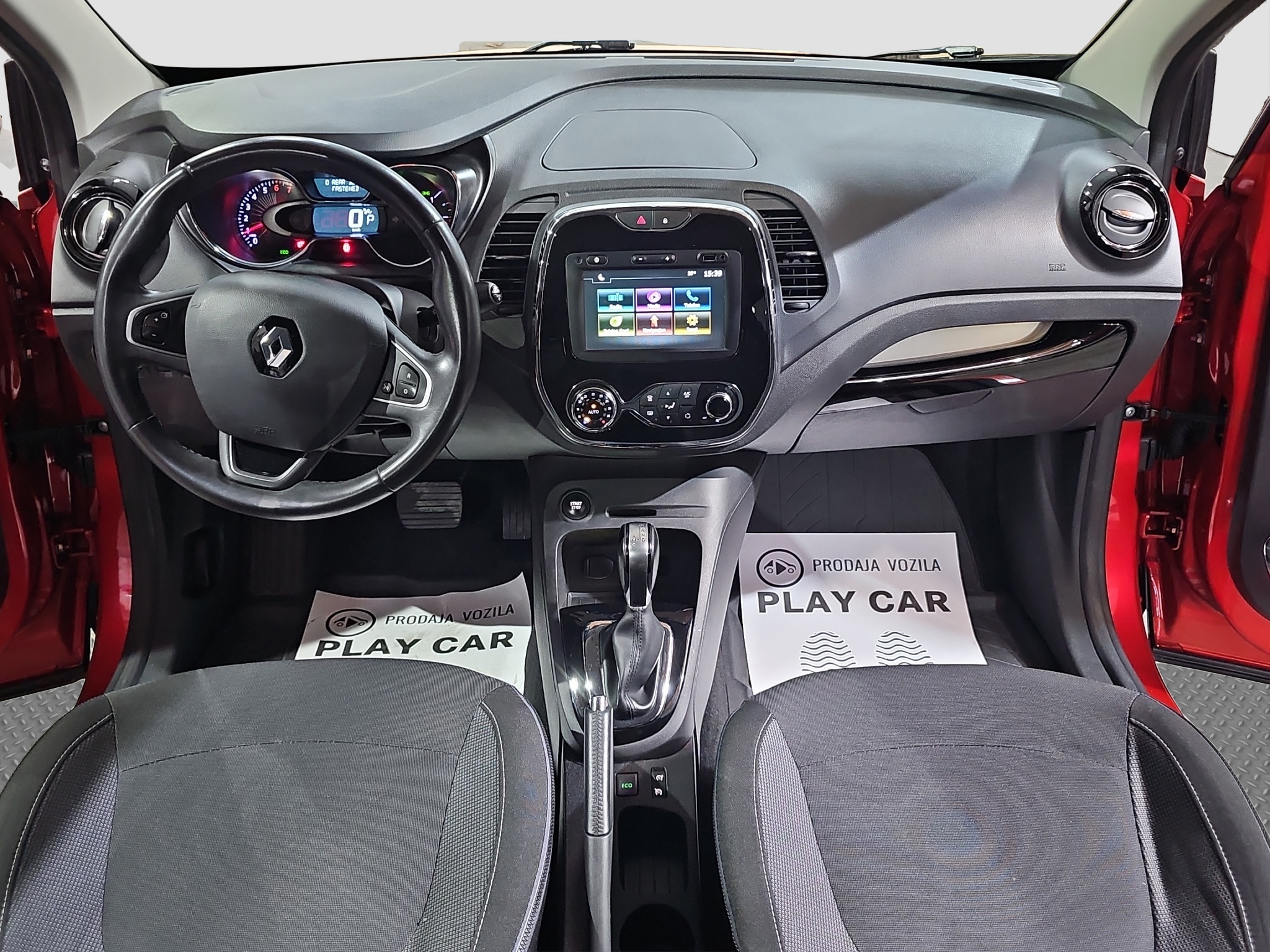 
								Renault Captur AUTO/T.O.P full									